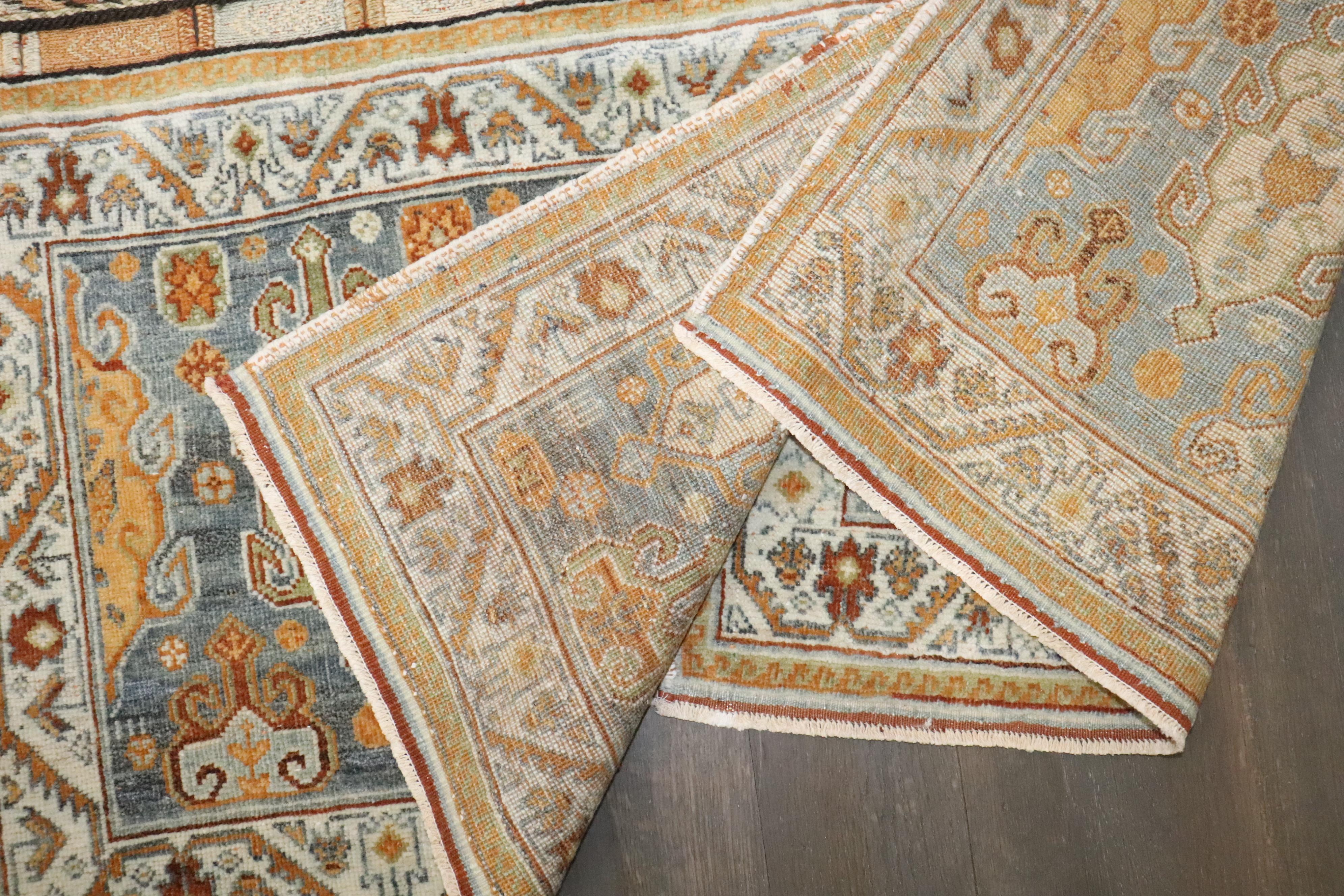 Laine Collection Zabihi Paire de tapis Afshar persans anciens en vente