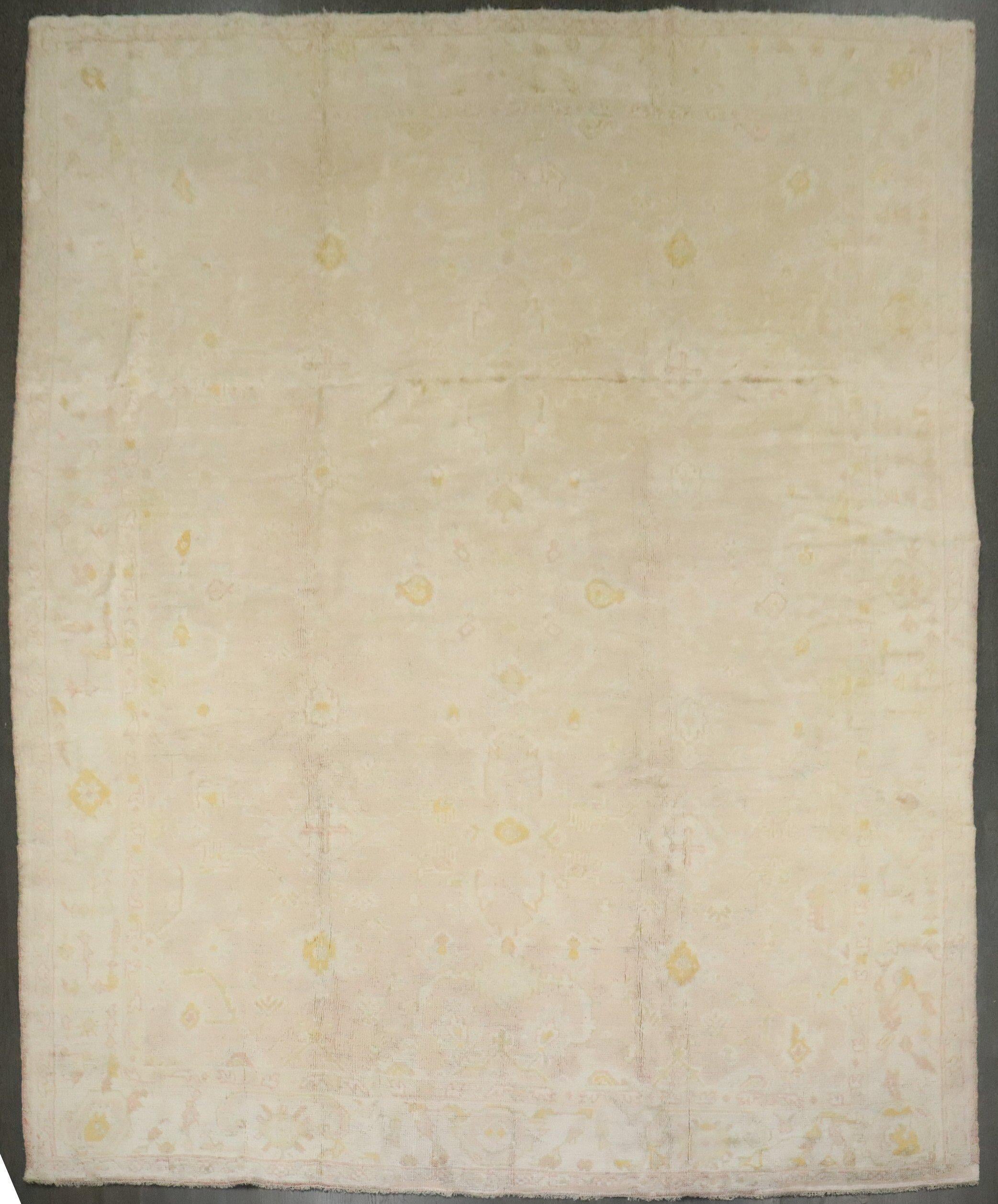 Zabihi Collection Blassrosa Türkischer Oushak Antiker Teppich im Angebot 5