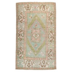 Pastellfarbener türkischer Anatolischer Vintage-Teppich der Zabihi-Kollektion