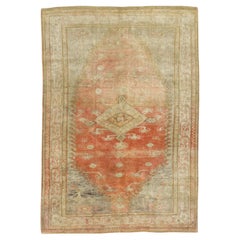 Tapis d'Anatolie turc vintage orange pêche de la collection Zabihi