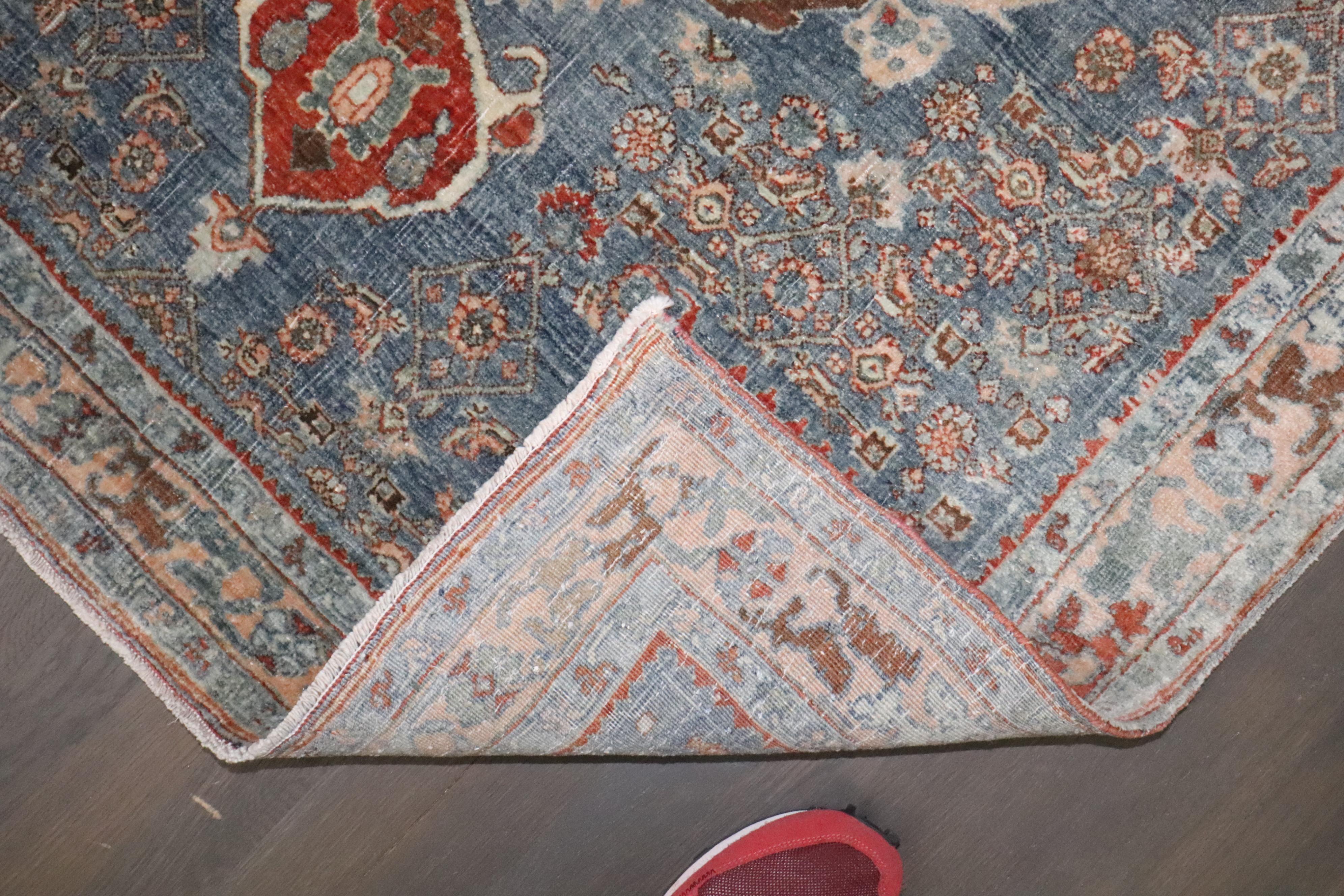 un tappeto persiano Bidjar dell'inizio del XX secolo

Dettagli
rug no.	j4161
dimensione	3' 8