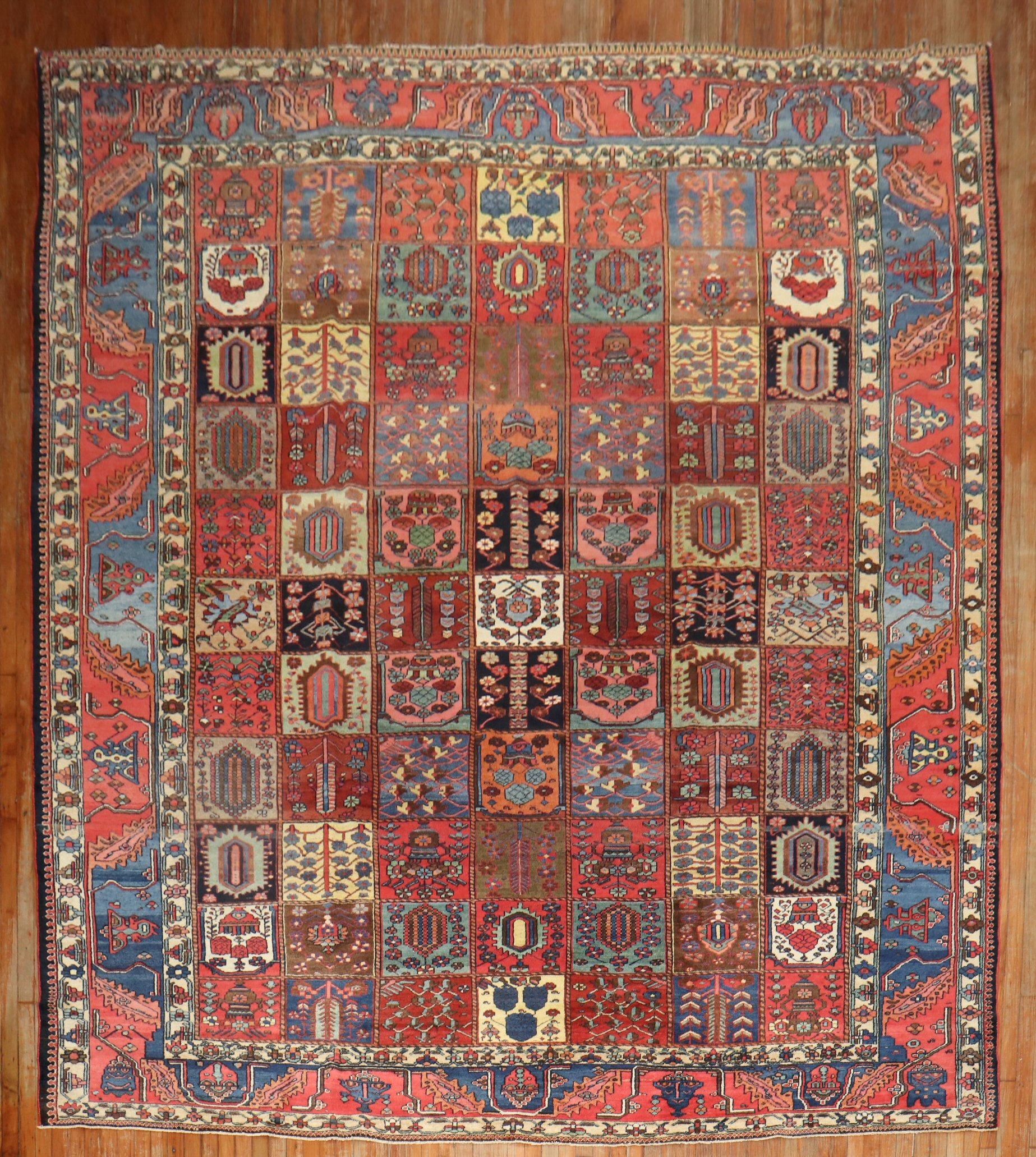 un tappeto persiano Bakhtiari dell'inizio del XX secolo con un divertente e colorato motivo a scatola da giardino.


rug no.	j2605
dimensione	10' 8