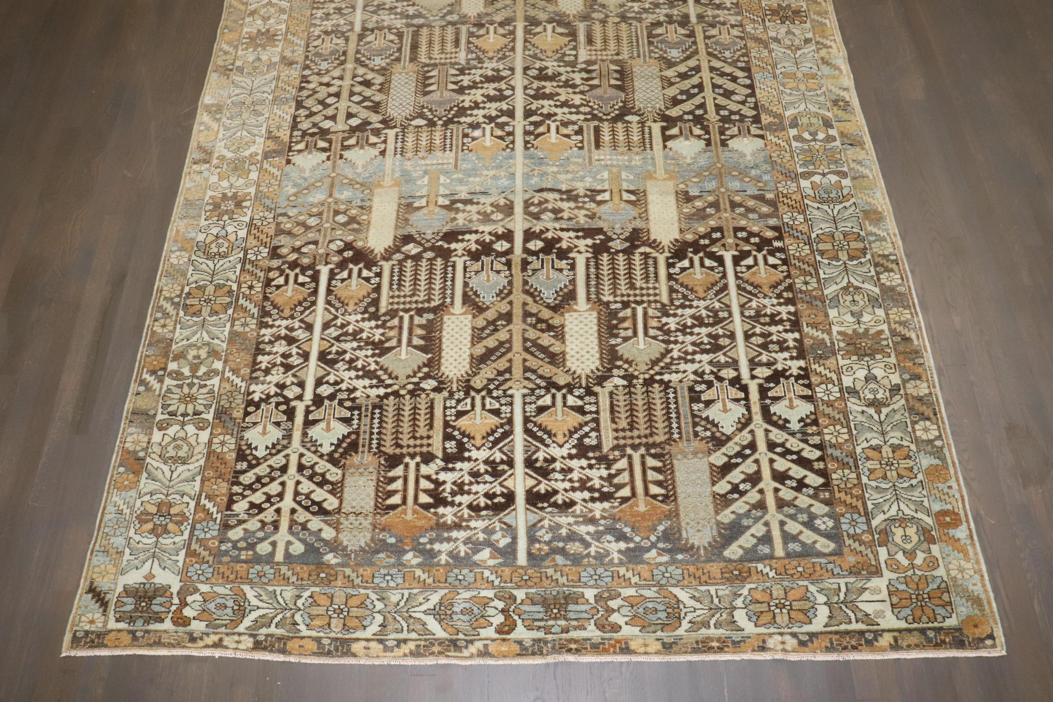 Zabihi Collection S Persian Bakhtiari Willow Tree Rug (tapis de saule) en vente 2