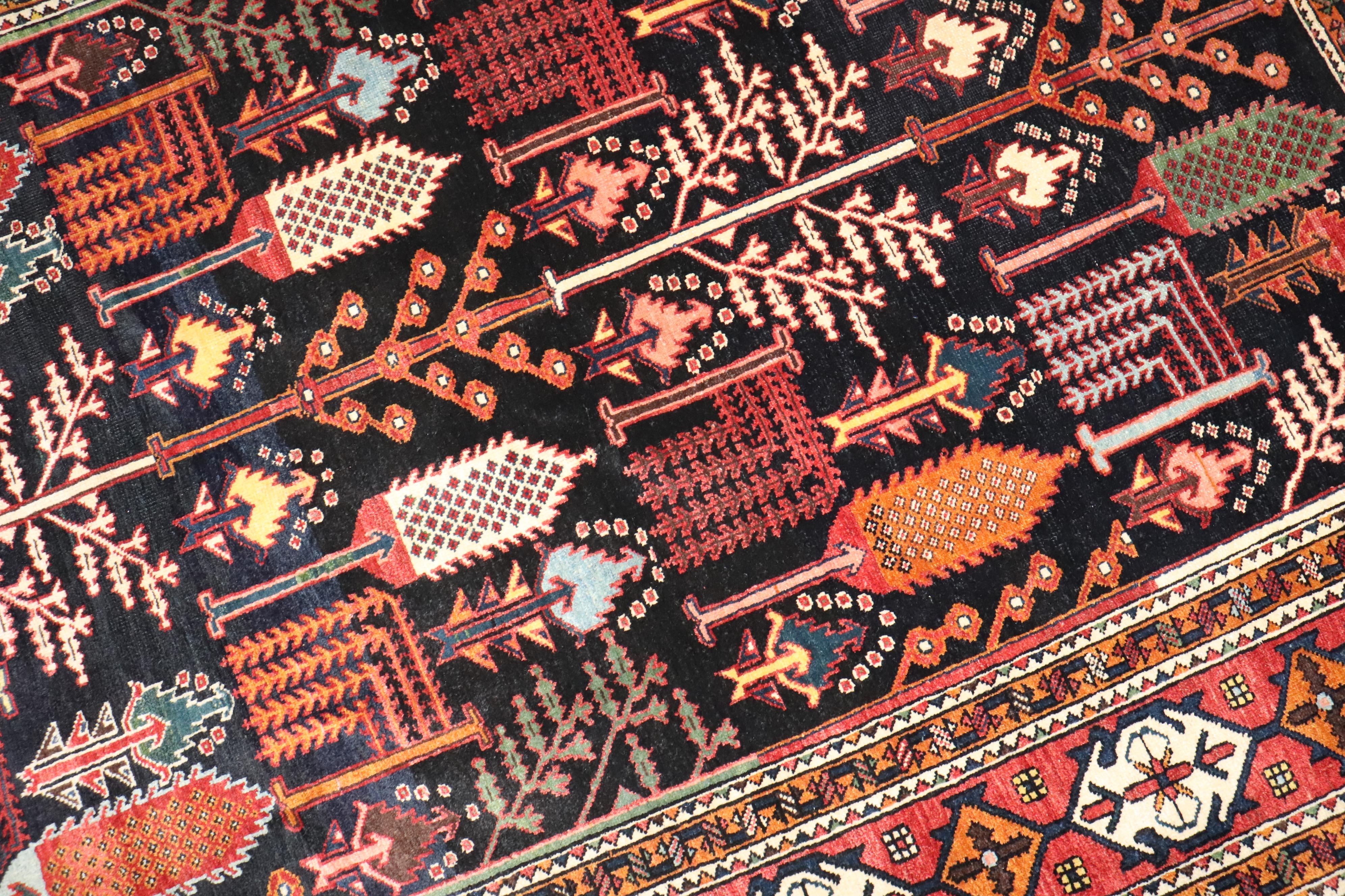 Zabihi Collection Persischer Bakhtiari Weidenbaum-Teppich (20. Jahrhundert) im Angebot