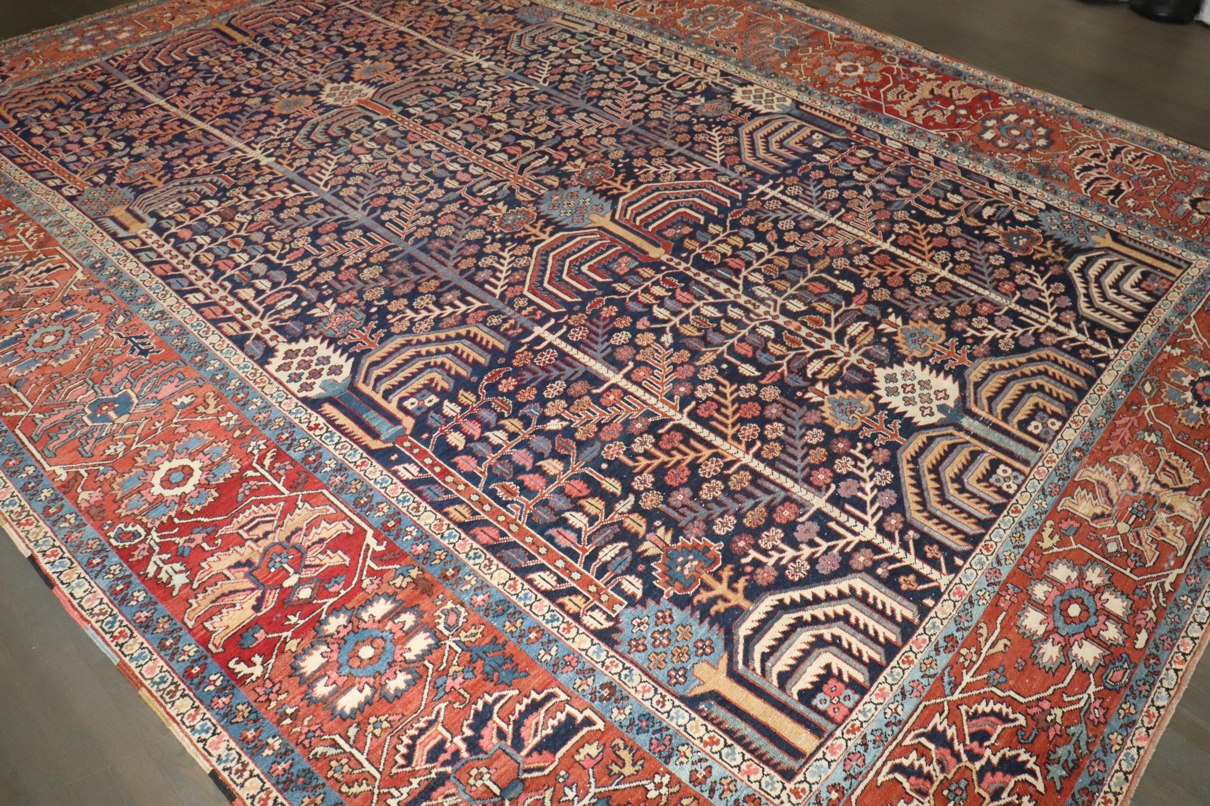 Tappeto Zabihi Collection Persian Bakshaish Tree of Life Dimensione Camera in vendita 2