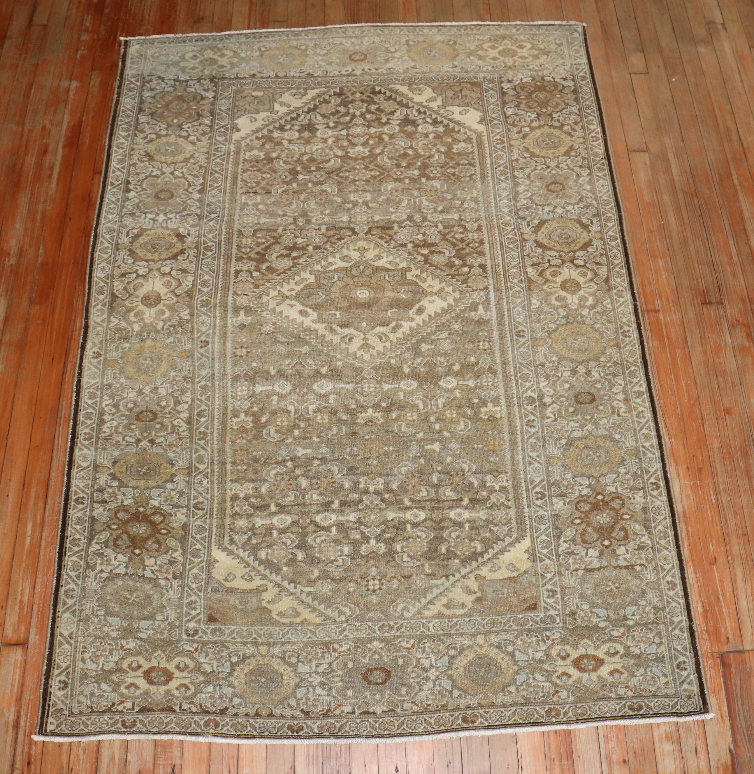 Alfombra de acento persa Hamedan de color neutro de la colección Zabihi en Bueno estado para la venta en New York, NY