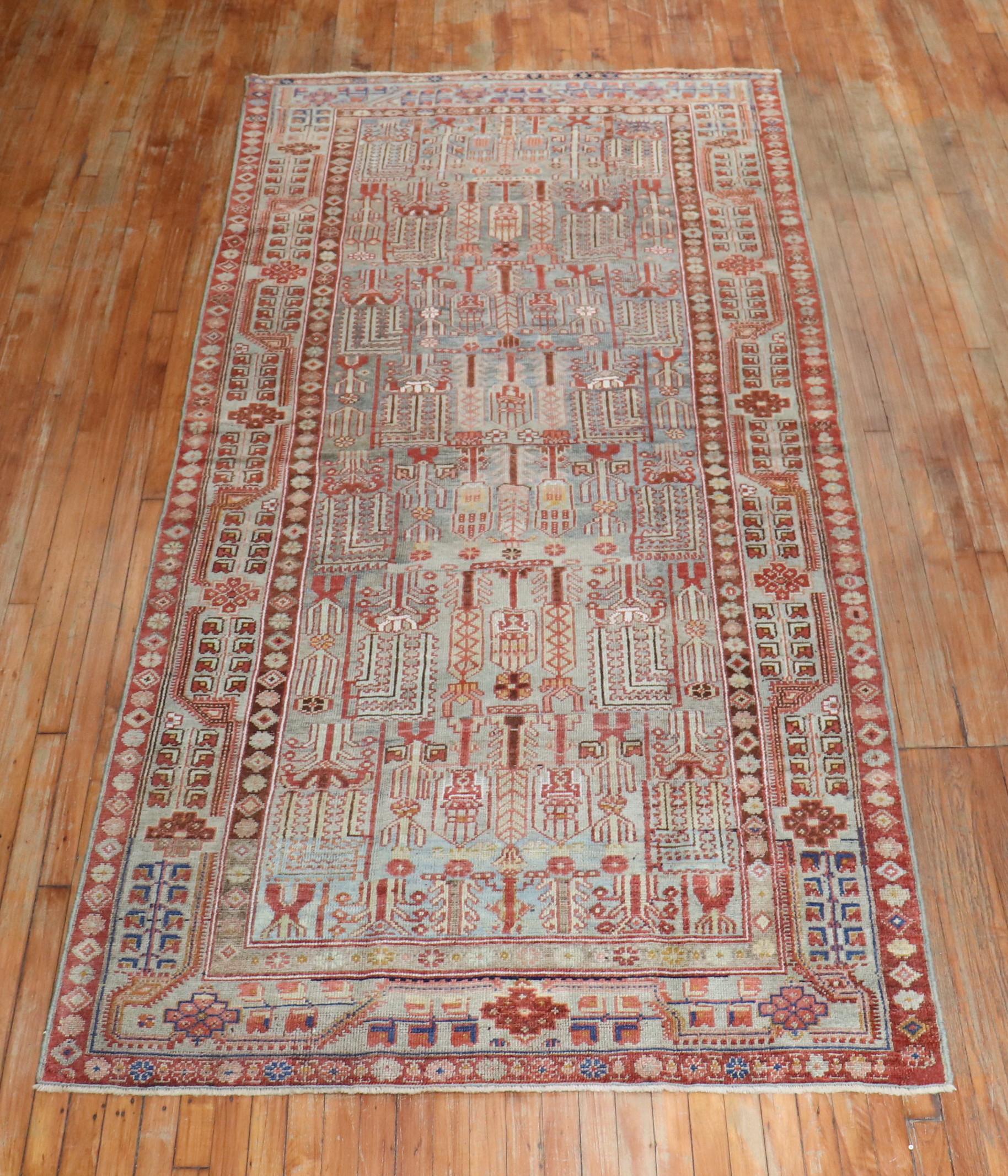 Persischer Kurden-Galerie-Teppich aus den 1920er Jahren mit einem Lebensbaum-Motiv auf grauem Feld

Einzelheiten
Teppich nein.	j2217
Größe	4' 10