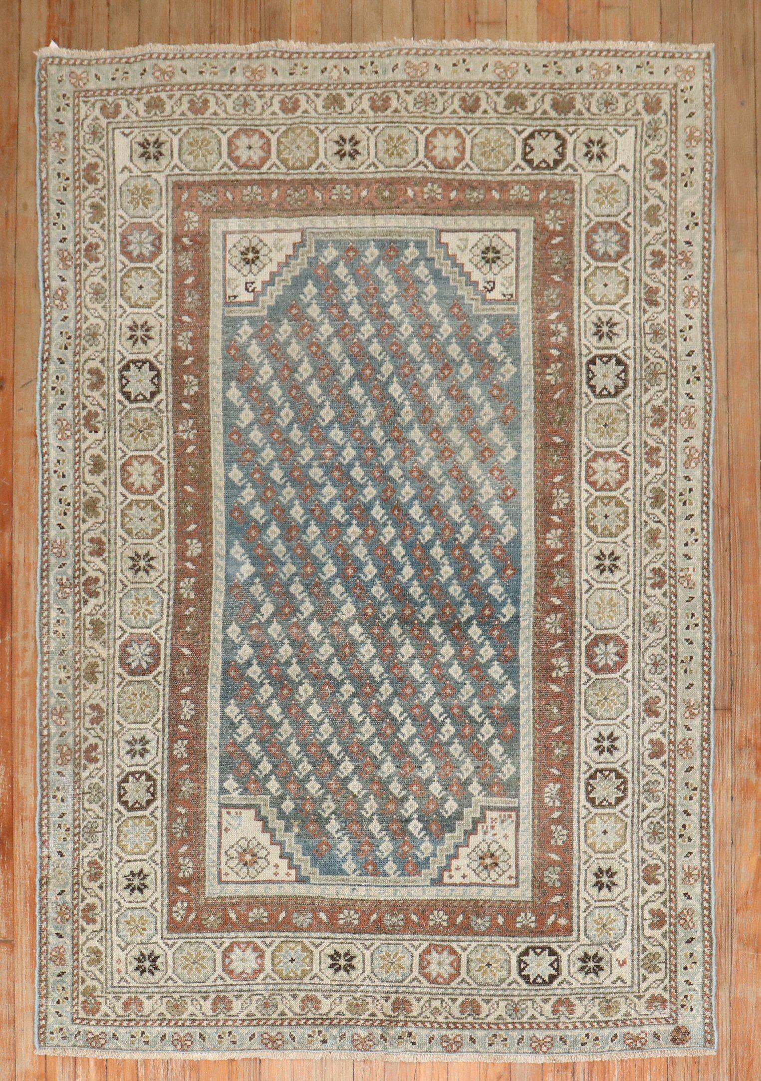 Tappeto persiano Malayer nei toni della terra del secondo quarto del XX secolo


dimensione	4'2