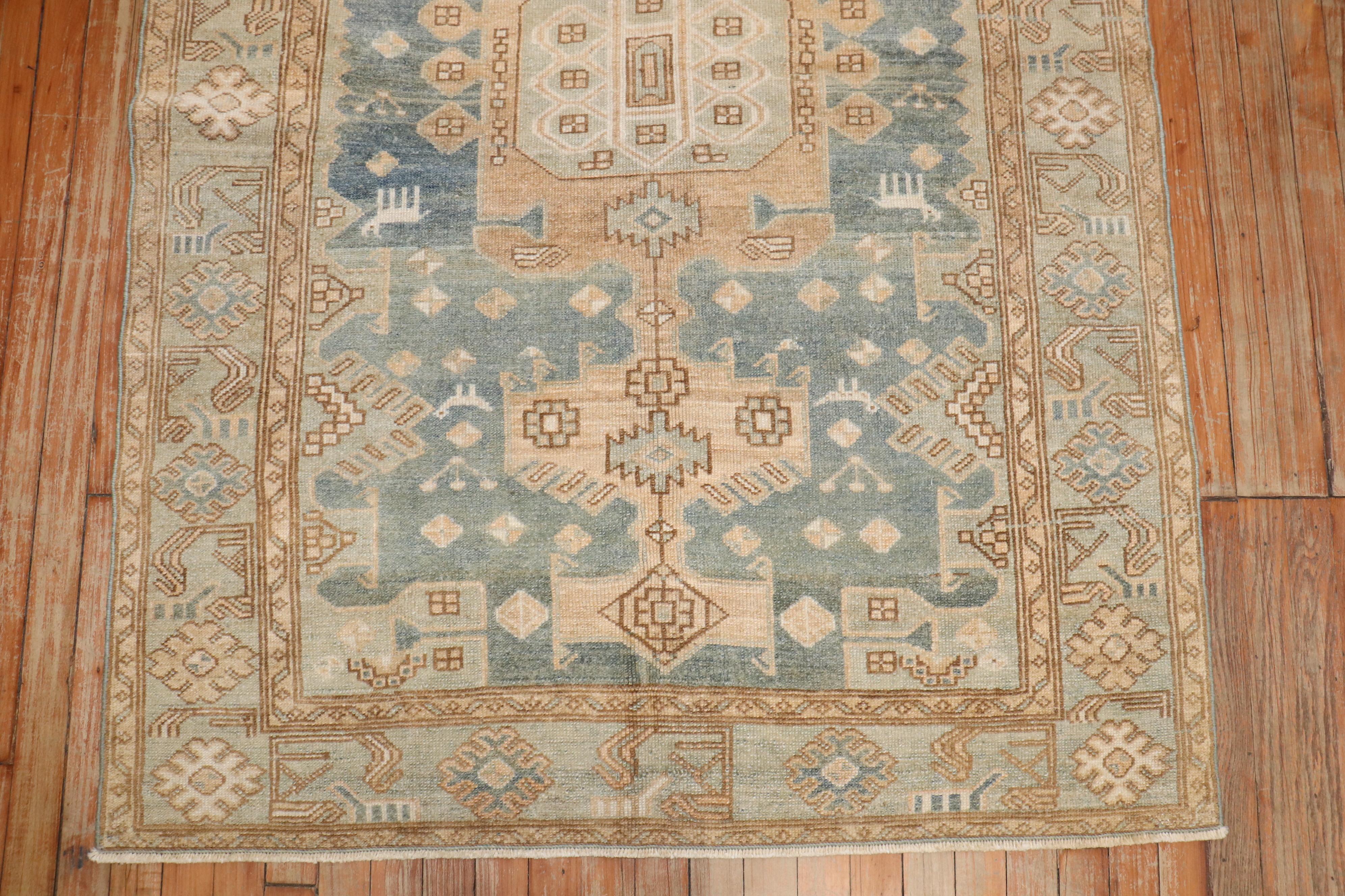 Zabihi Kollektion Persischer Malayer Akzent-Teppich in Größe (20. Jahrhundert) im Angebot