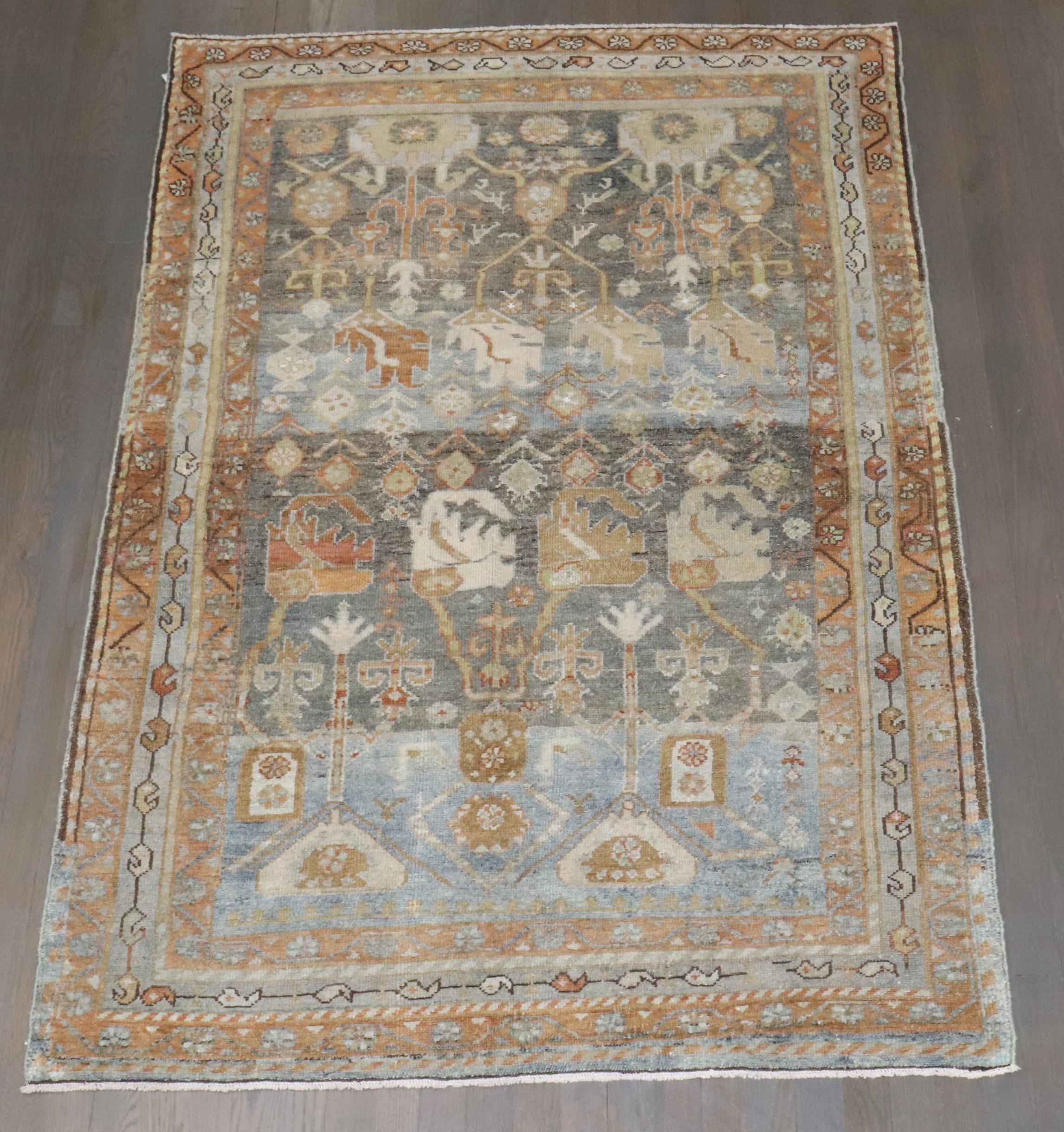 Zabihi Kollektion Persischer Malayer Akzent-Teppich in Größe im Angebot 1