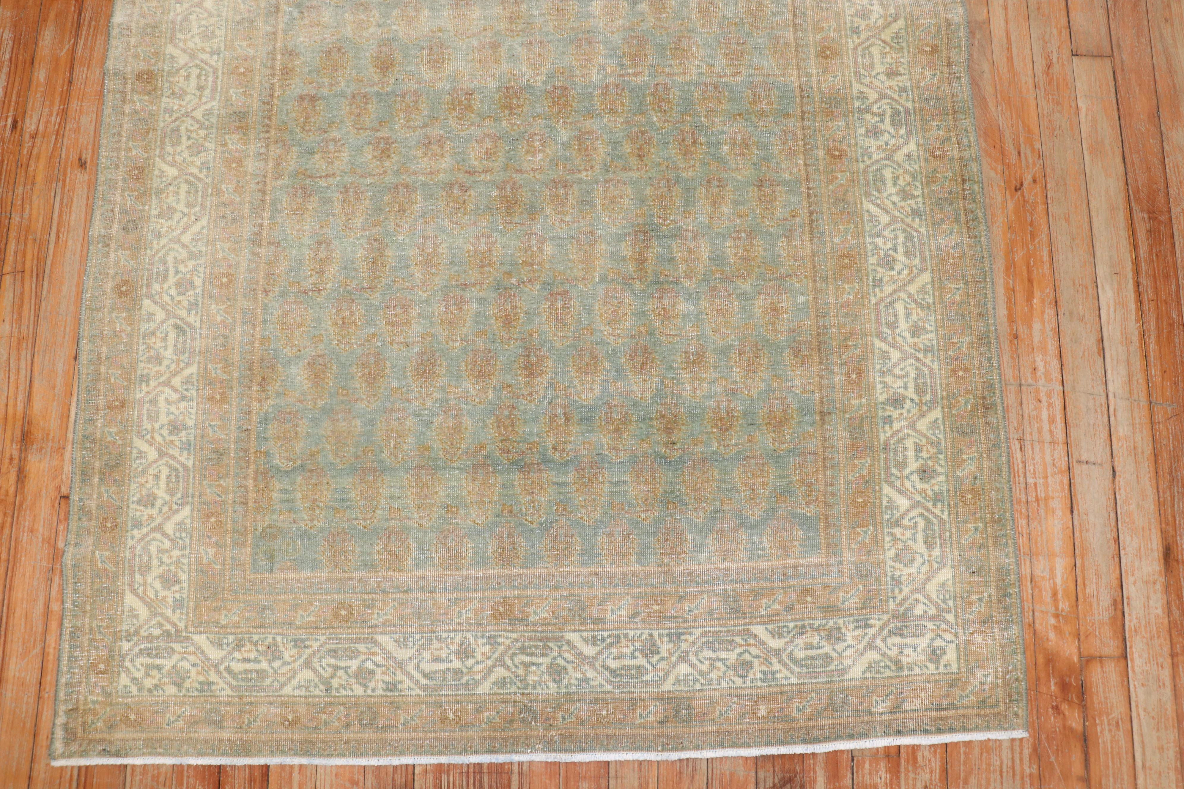 Zabihi Collection Persisch Malayer Antiker Akzentteppich im Zustand „Gut“ im Angebot in New York, NY