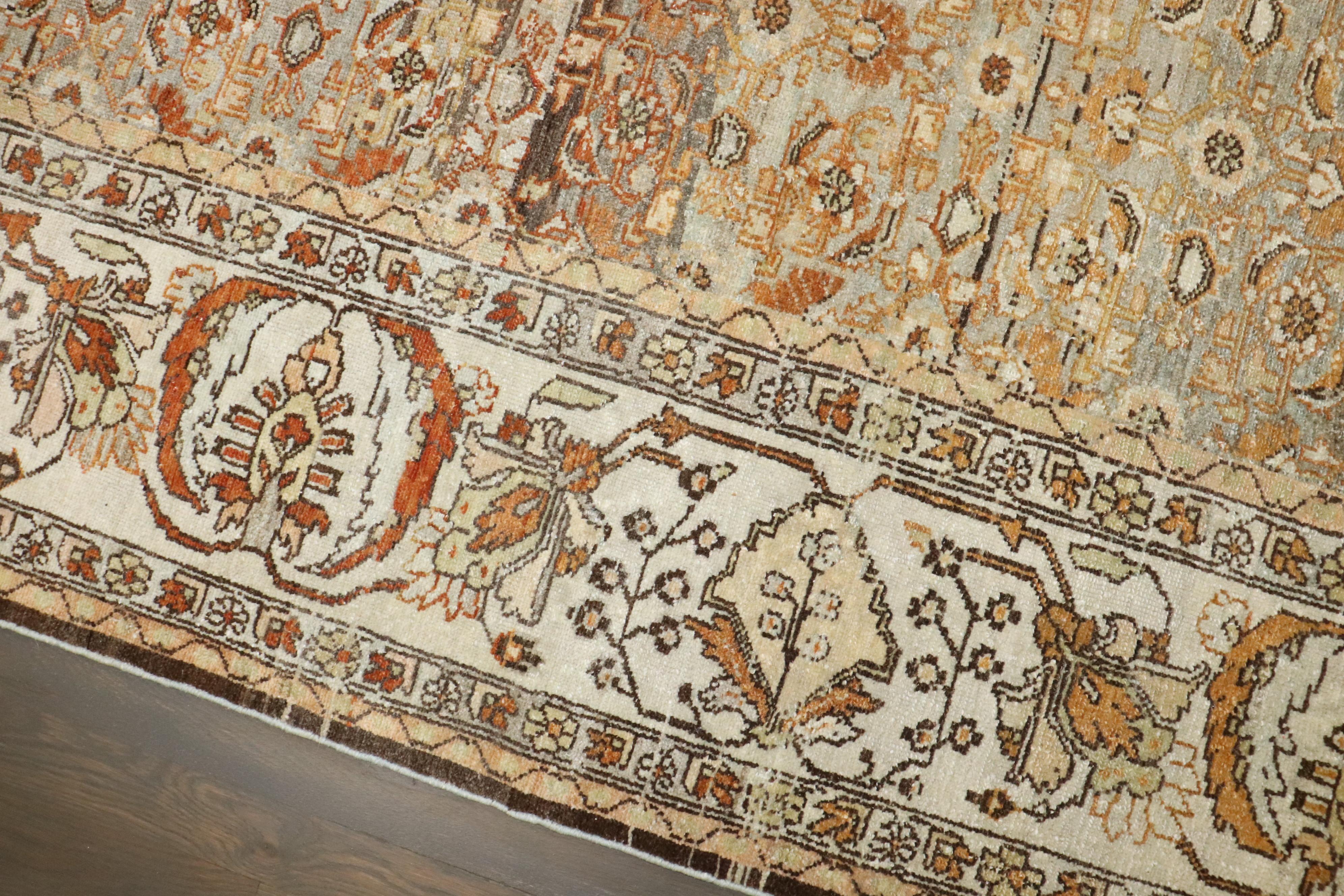 Colección Zabihi Alfombra Persa Malayer Antigua en Bueno estado para la venta en New York, NY