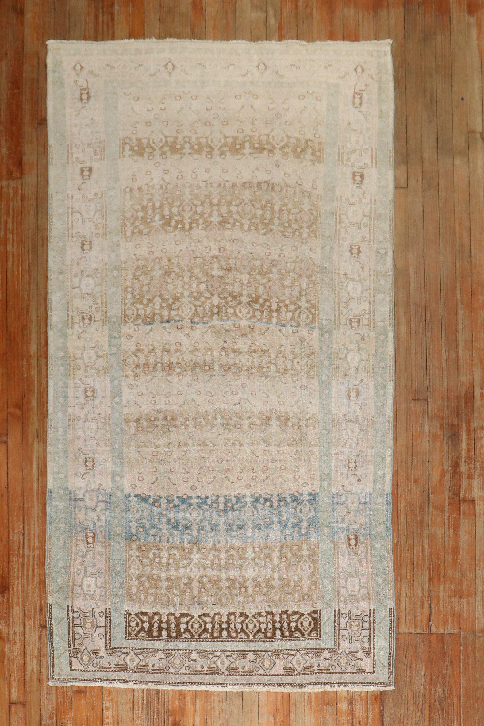 Zabihi Collection Persischer Malayer-Teppich im Angebot 1