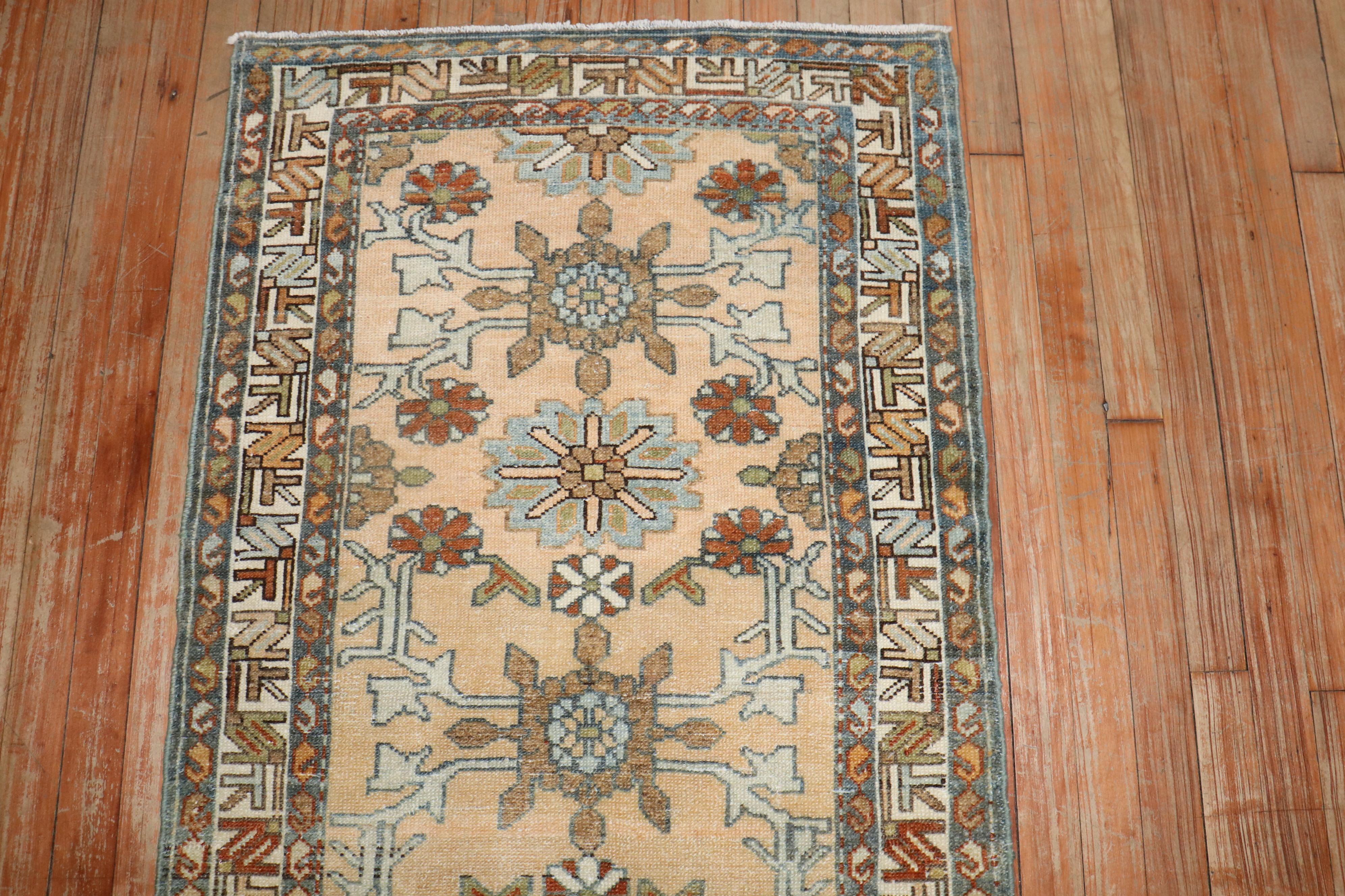 
1930s Persian Malayer Throw size rug

Details
rug no.	r5837
size	2' 6