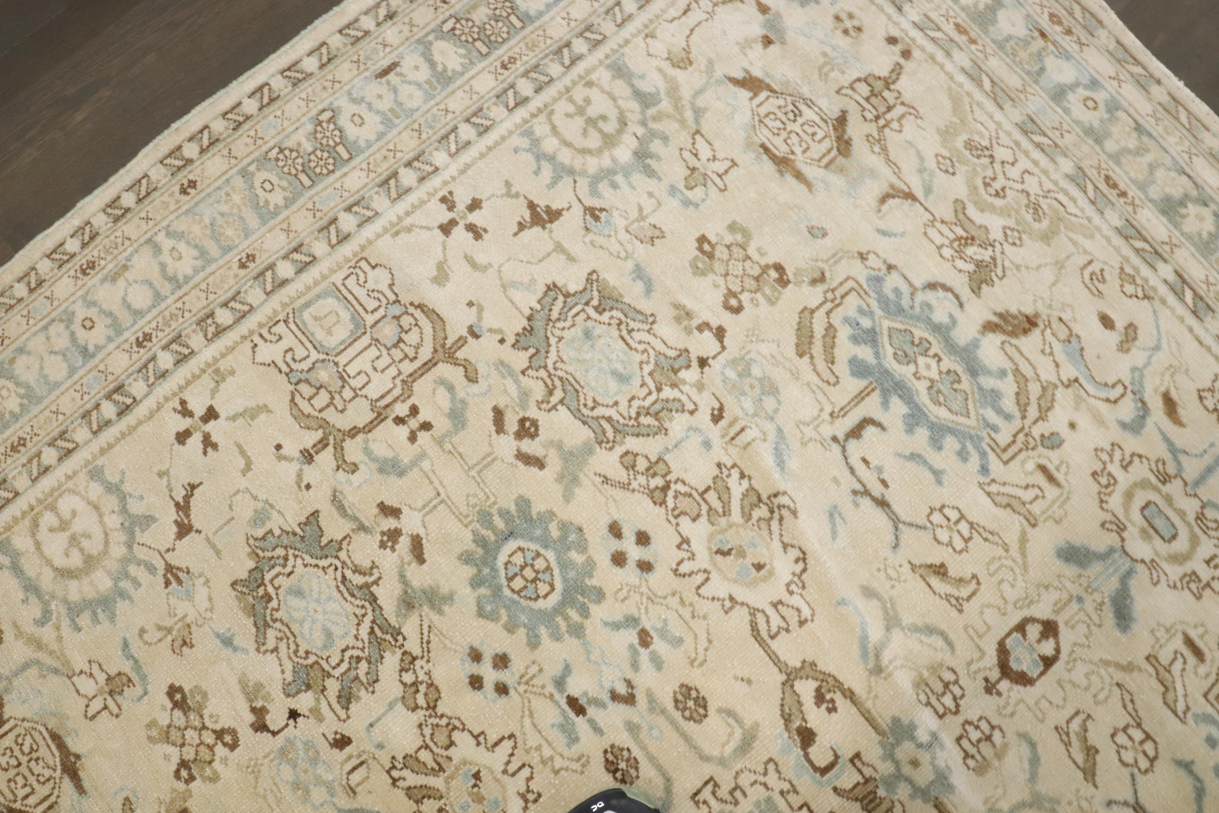 Zabihi Collection Persisch Malayer Vintage Teppich (20. Jahrhundert) im Angebot