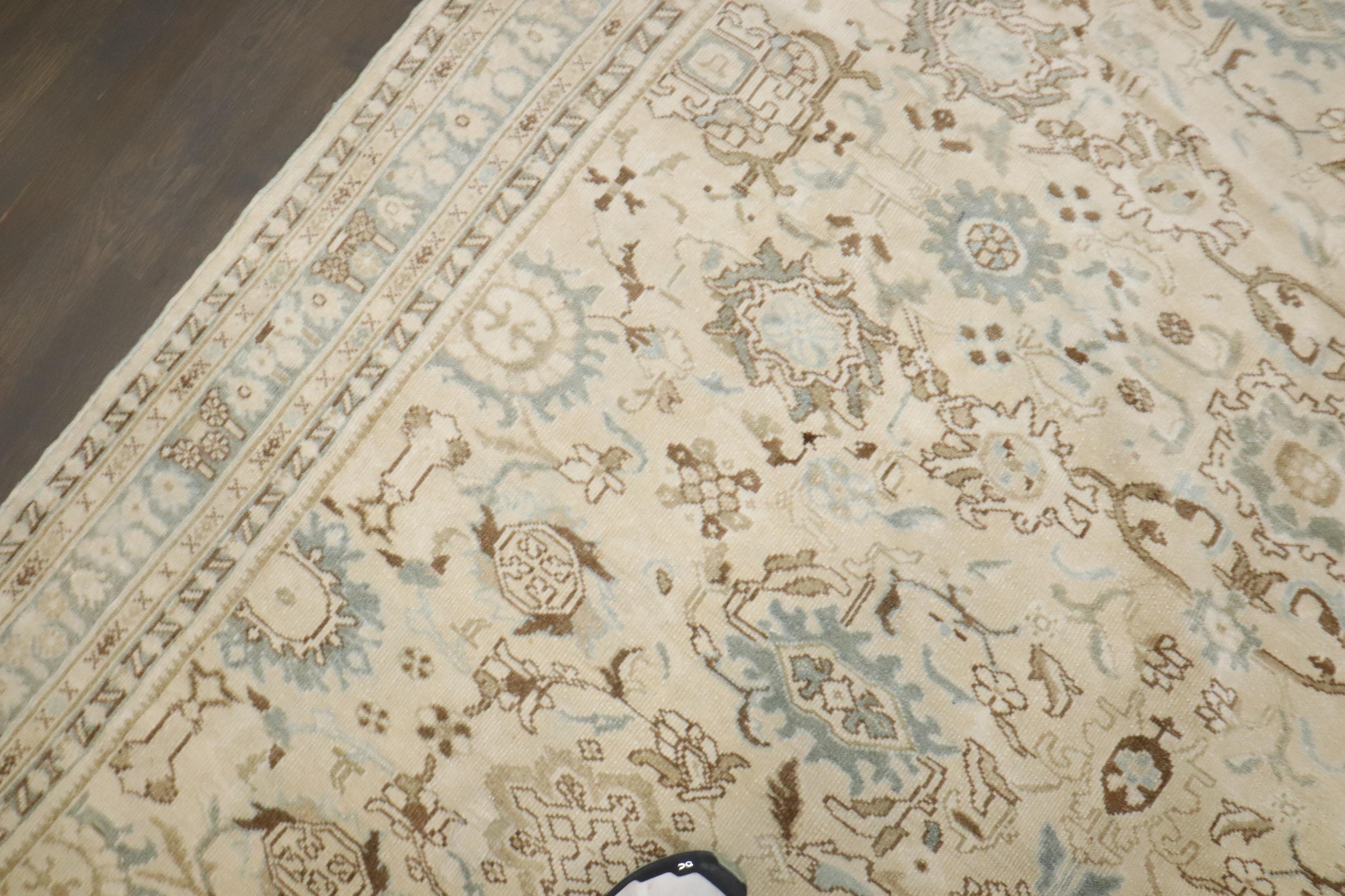 Zabihi Collection Persisch Malayer Vintage Teppich im Angebot 1