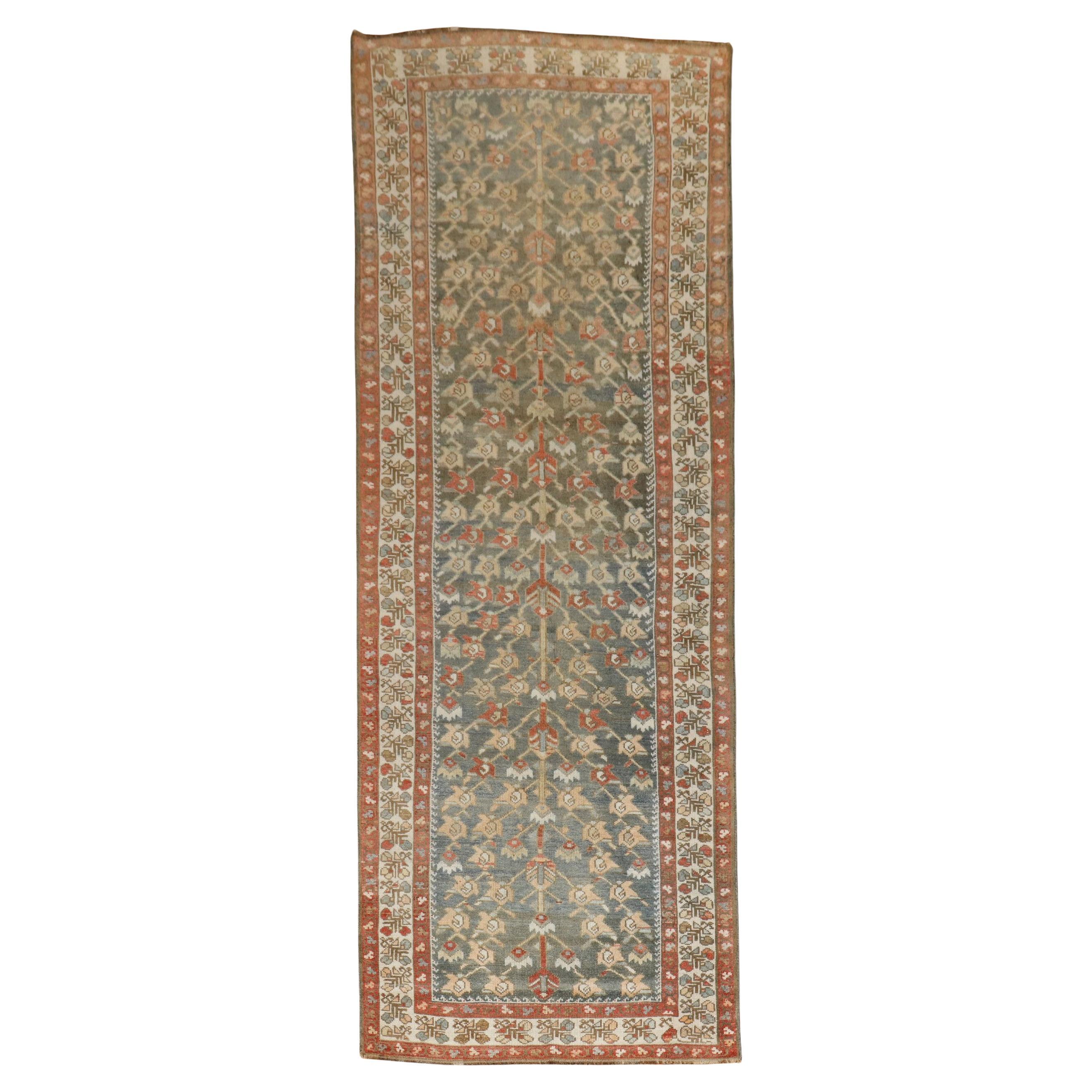 Zabihi Collection Persian Malayer Vintage Läufer im Angebot