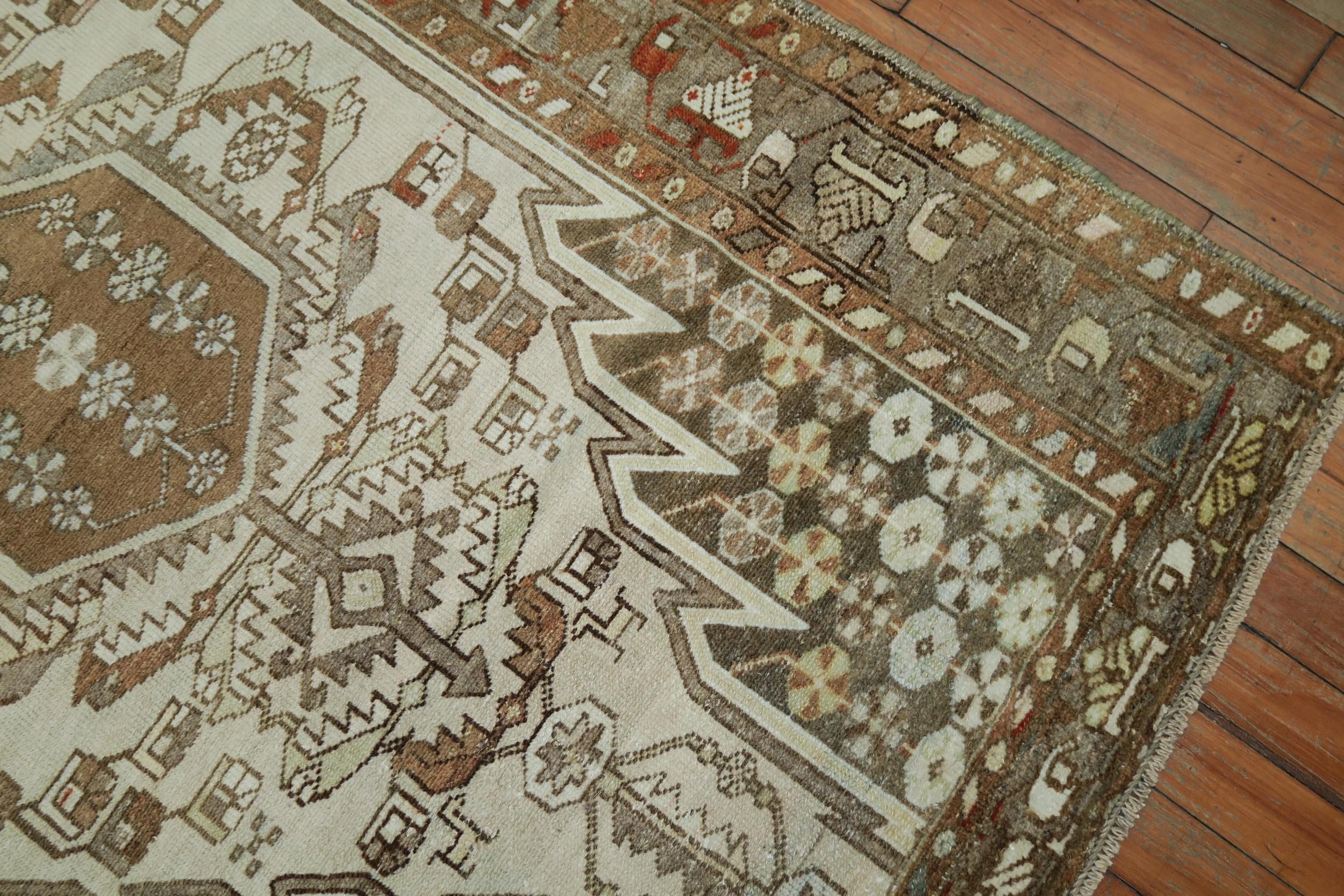 A small size early 20th-century Persian Malayer mazlagan rug 

Size 3'5