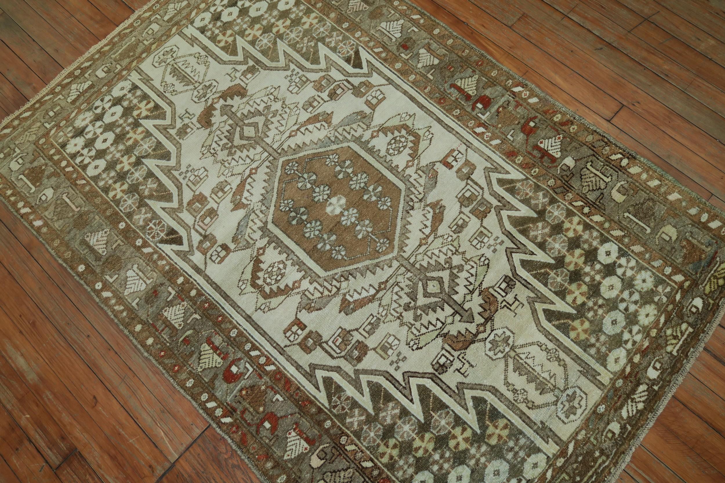 Zabihi Collection Persian Mazlagan Malayer Rug In Good Condition For Sale In New York, NY