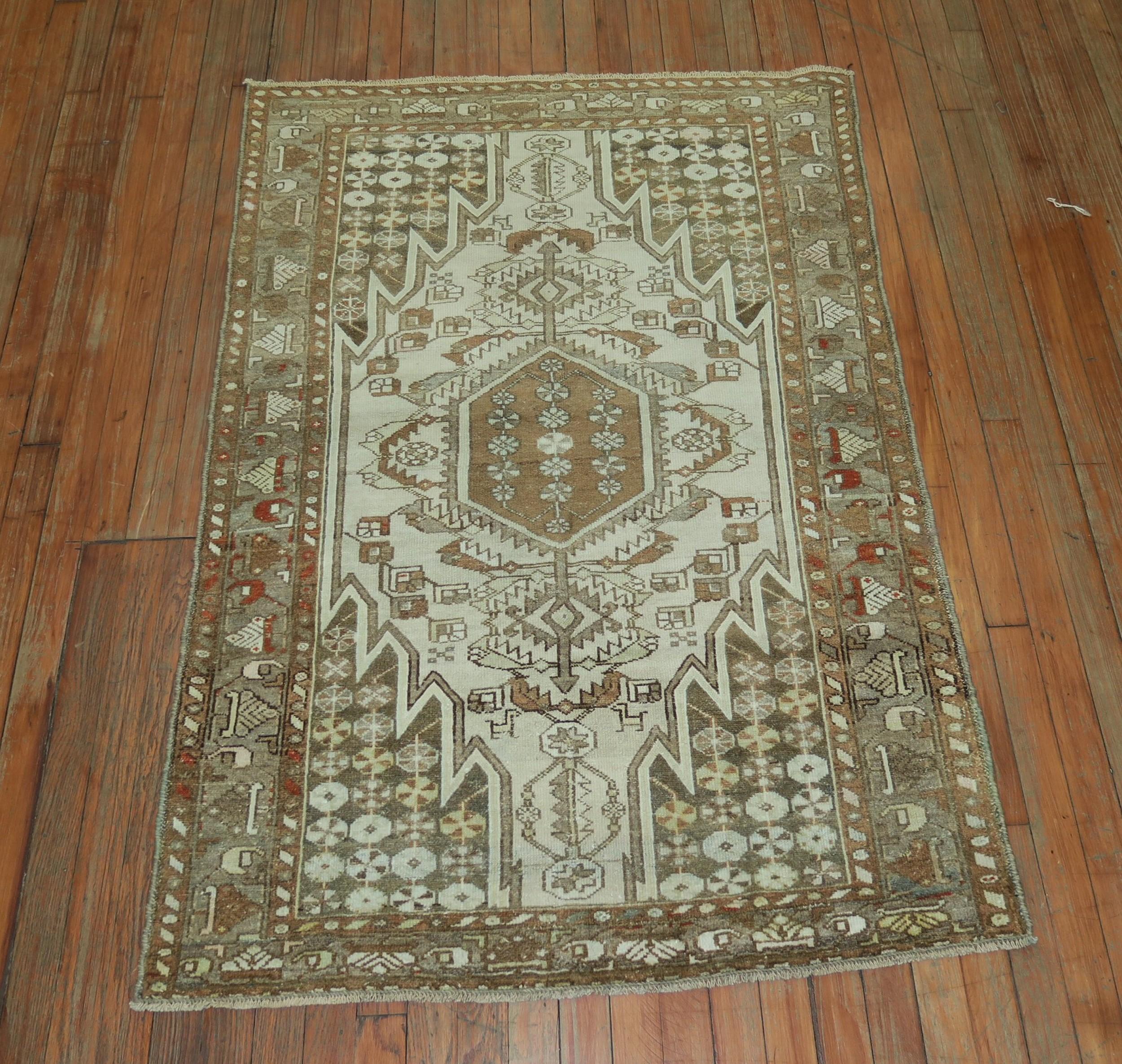 Laine Tapis persan Mazlagan Malayer de la collection Zabihi en vente