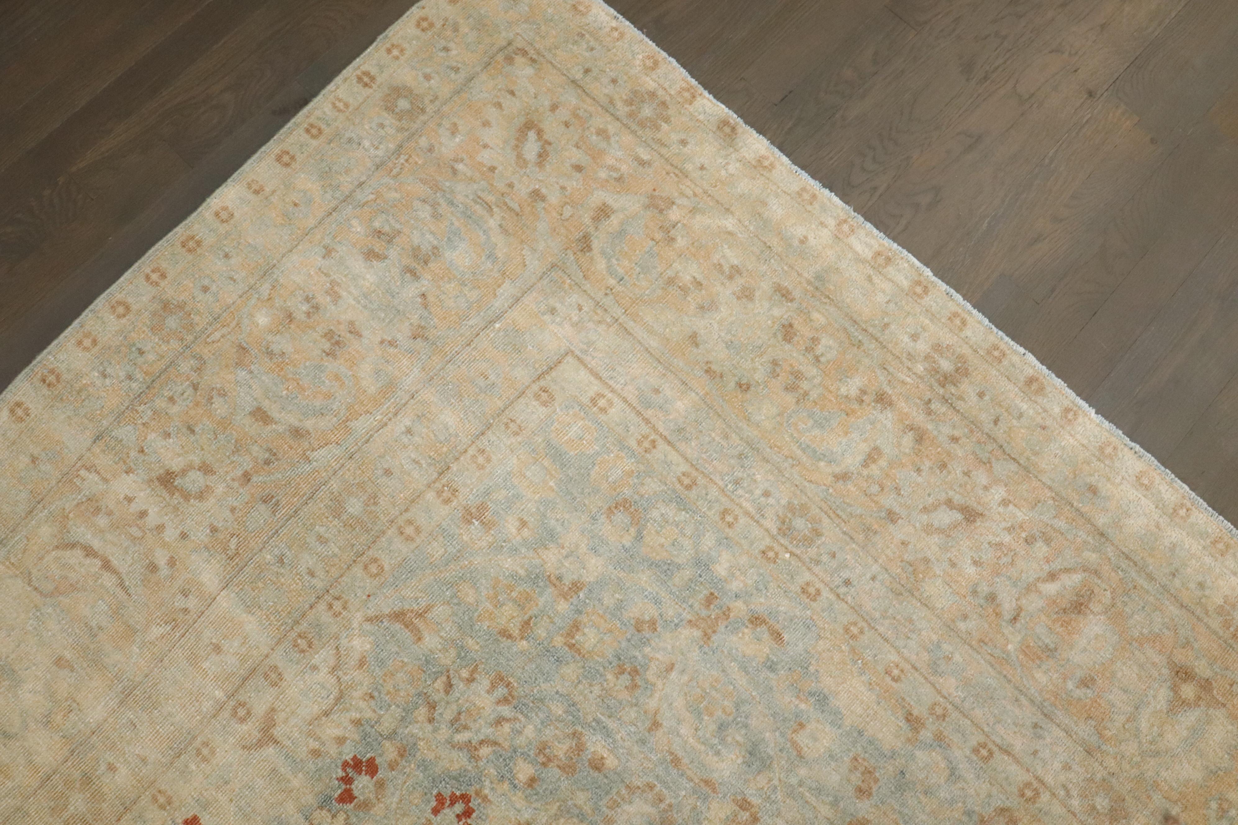 Zabihi Kollektion Persischer Meshed Teppich in Zimmergröße im Angebot 1