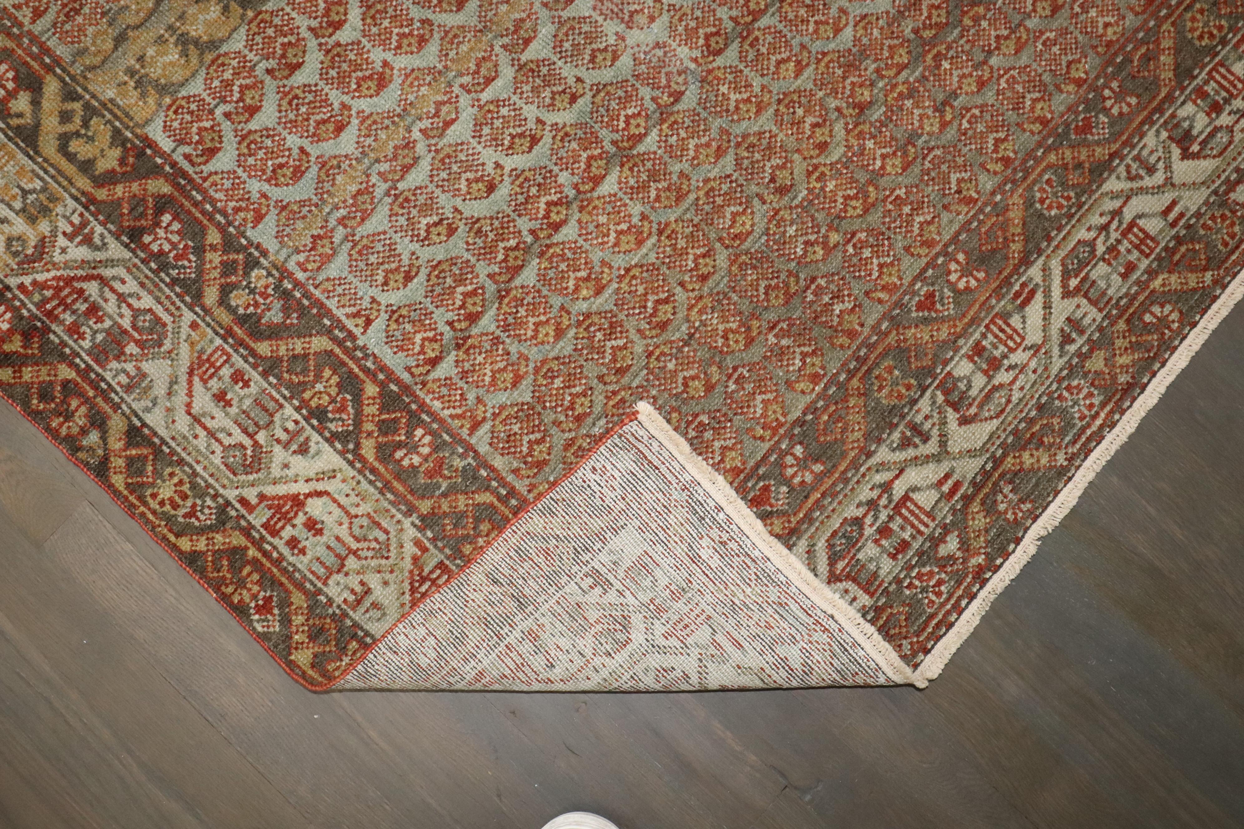 Tappeto d'accento Zabihi Collection'S Persian Seraband Antique In condizioni buone in vendita a New York, NY