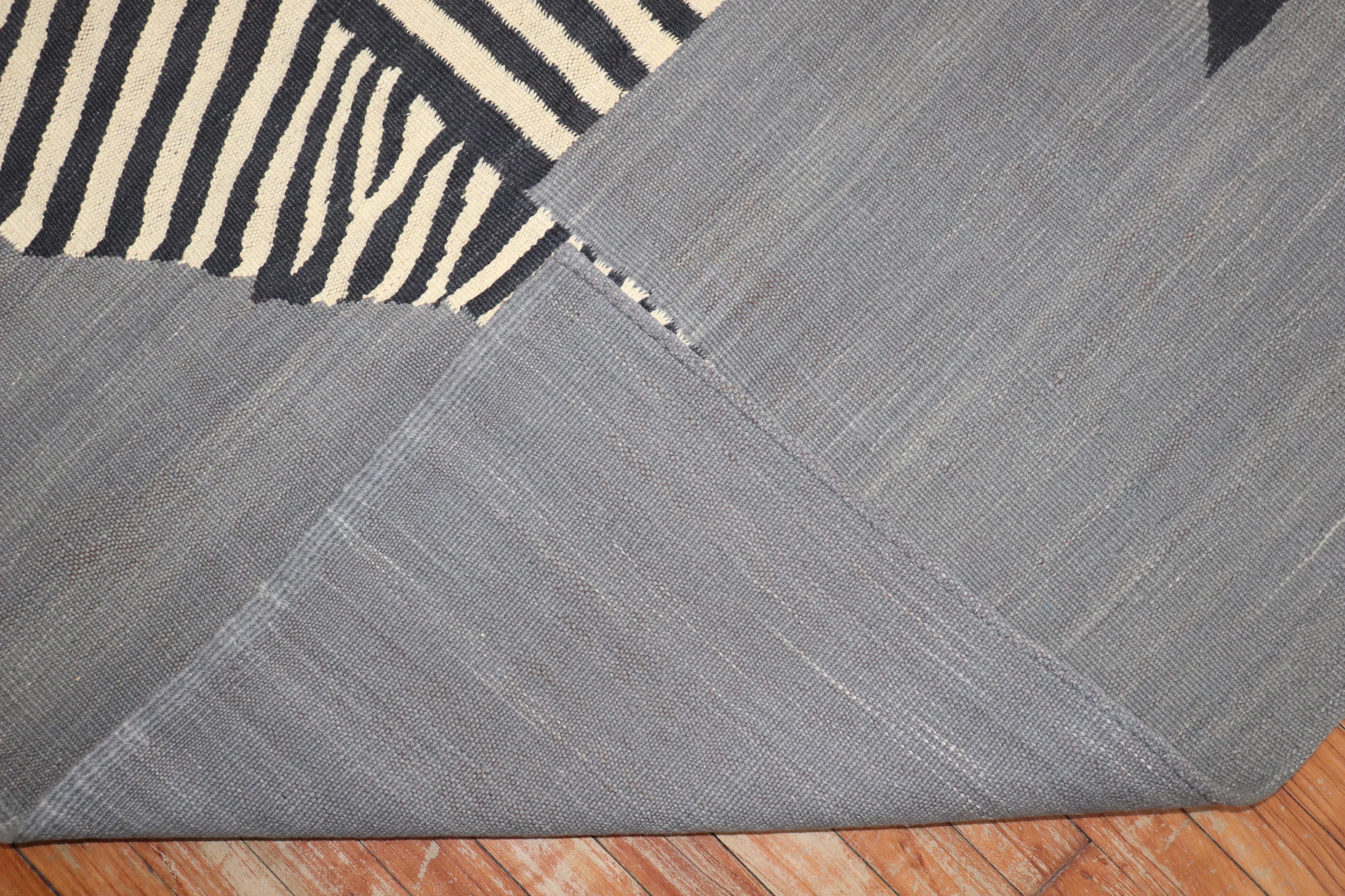 Mid-Century moderno Zabihi Collection Persian Zebra Wall Hanging Soumac Square Kilim in vendita