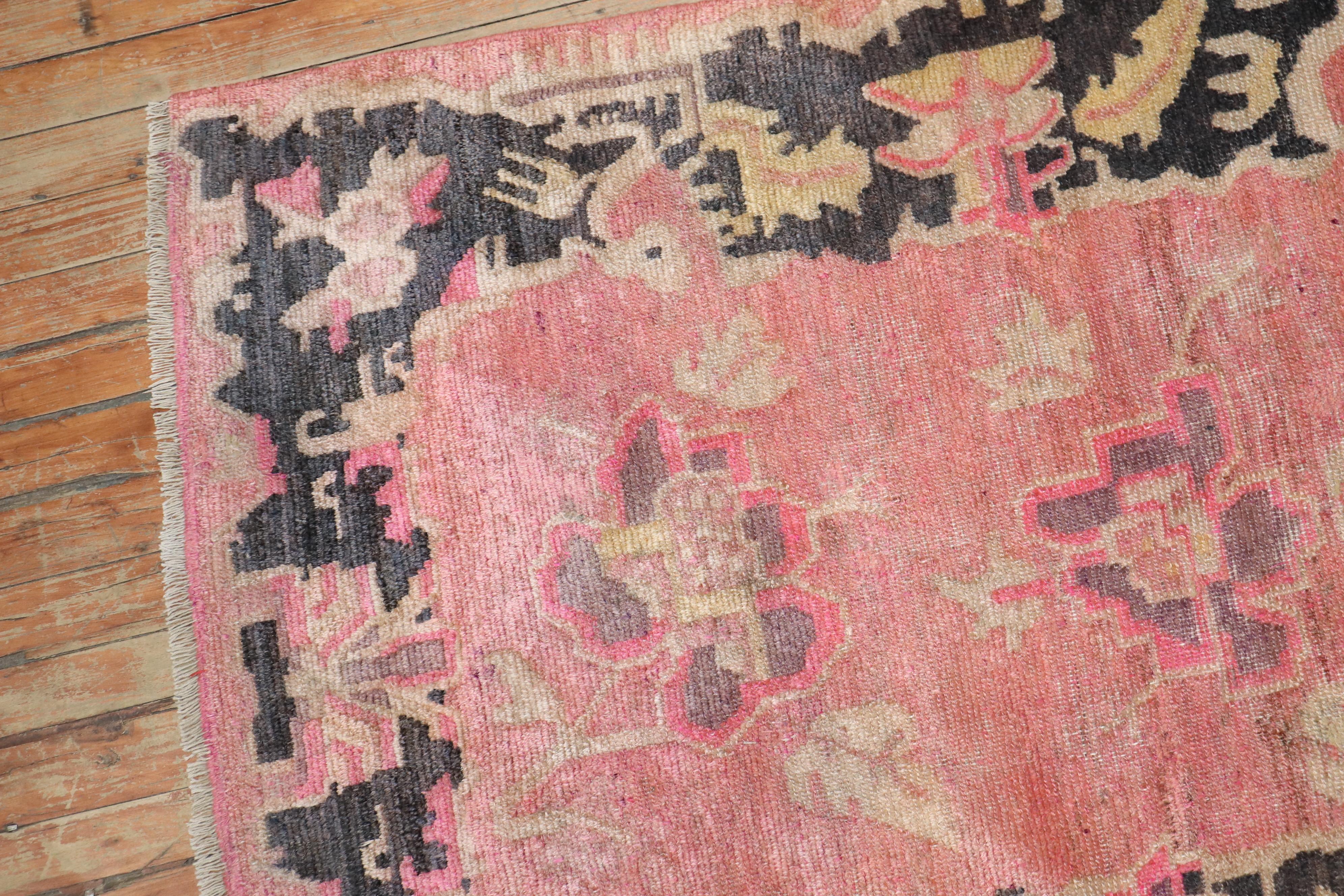1930s Tibetan floral rug in a soft pink tone

Details
rug no.	j3568
size	3' x 4' 9