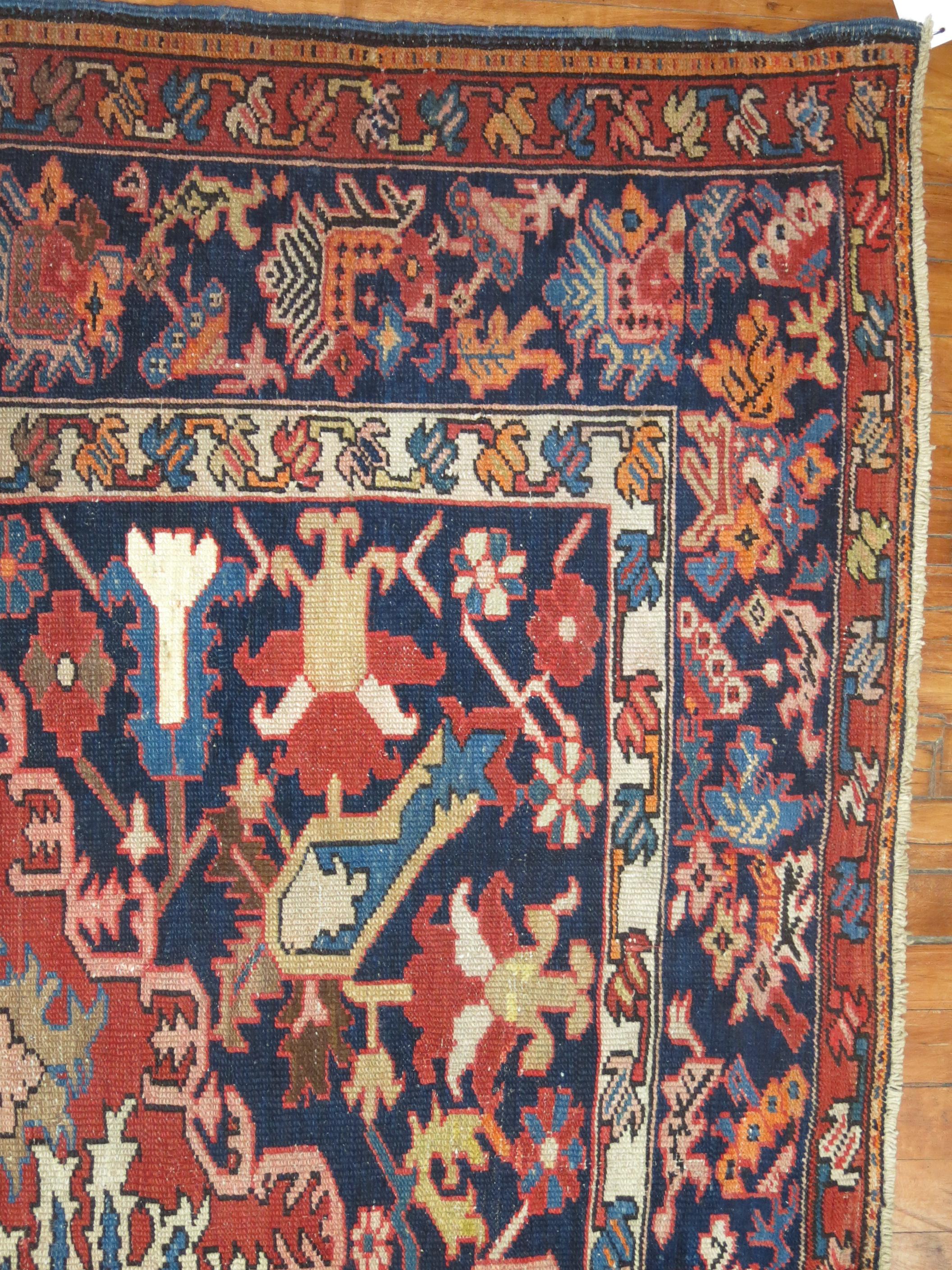 Zabihi Collection Rare Antique Persian Serapi Korridor Läufer im Zustand „Gut“ im Angebot in New York, NY