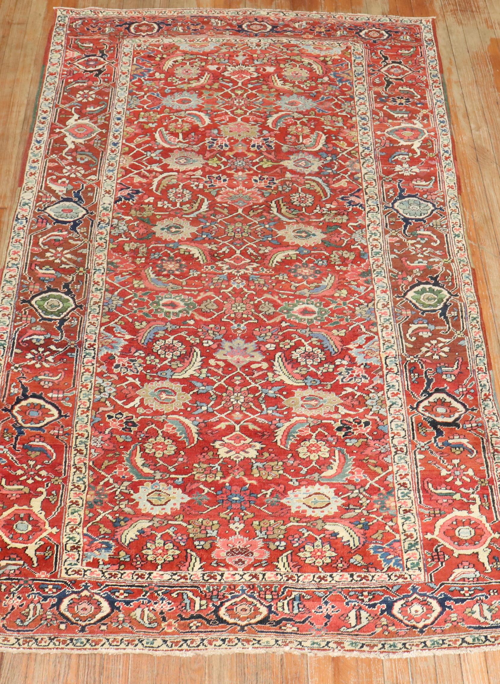 Zabihi Collection Rot Antiker Persischer Serapi Teppich (Heriz Serapi) im Angebot