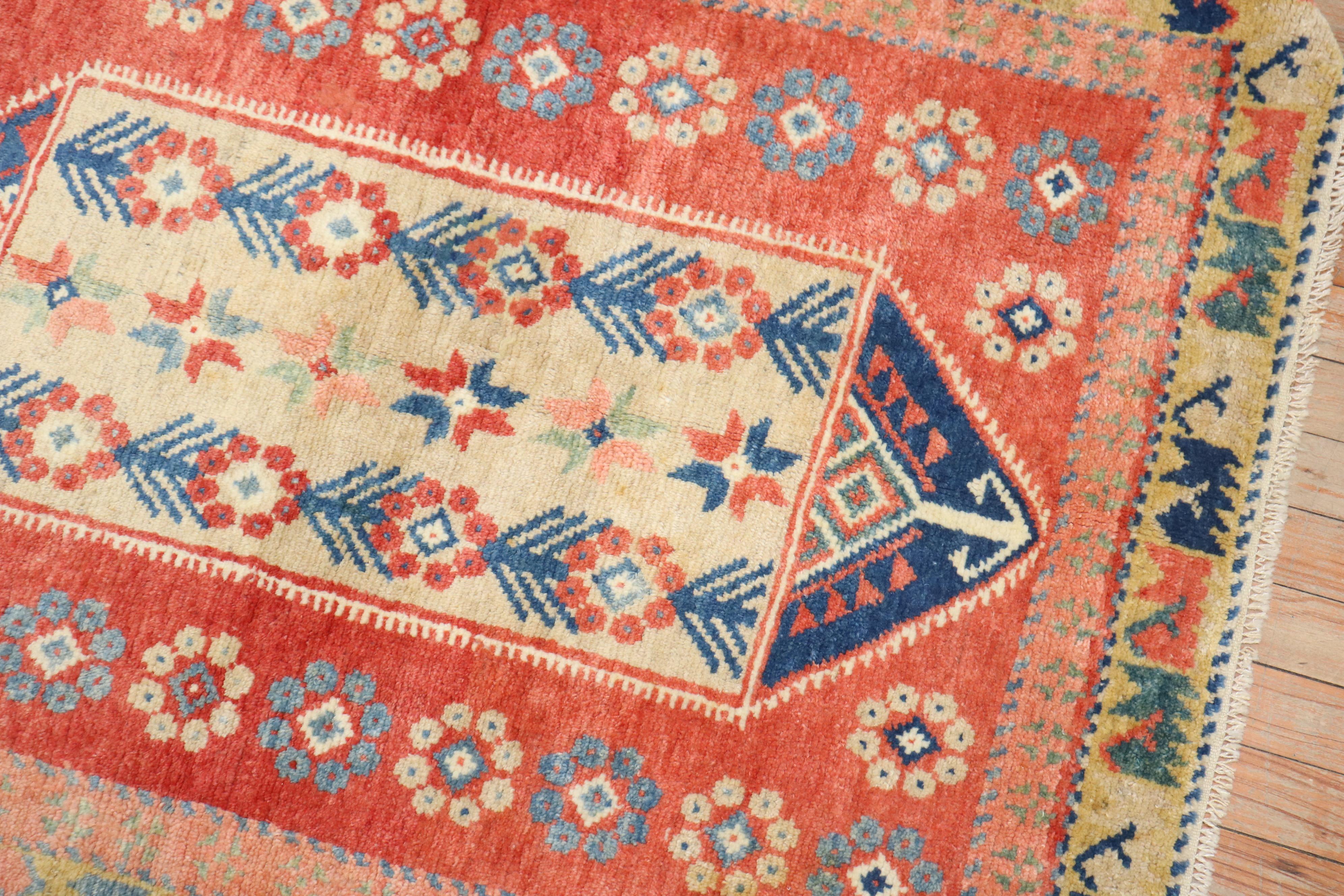 mid-20th century Turkish Anatolian square-size rug

Details
rug no.	j3667
size	3' 4