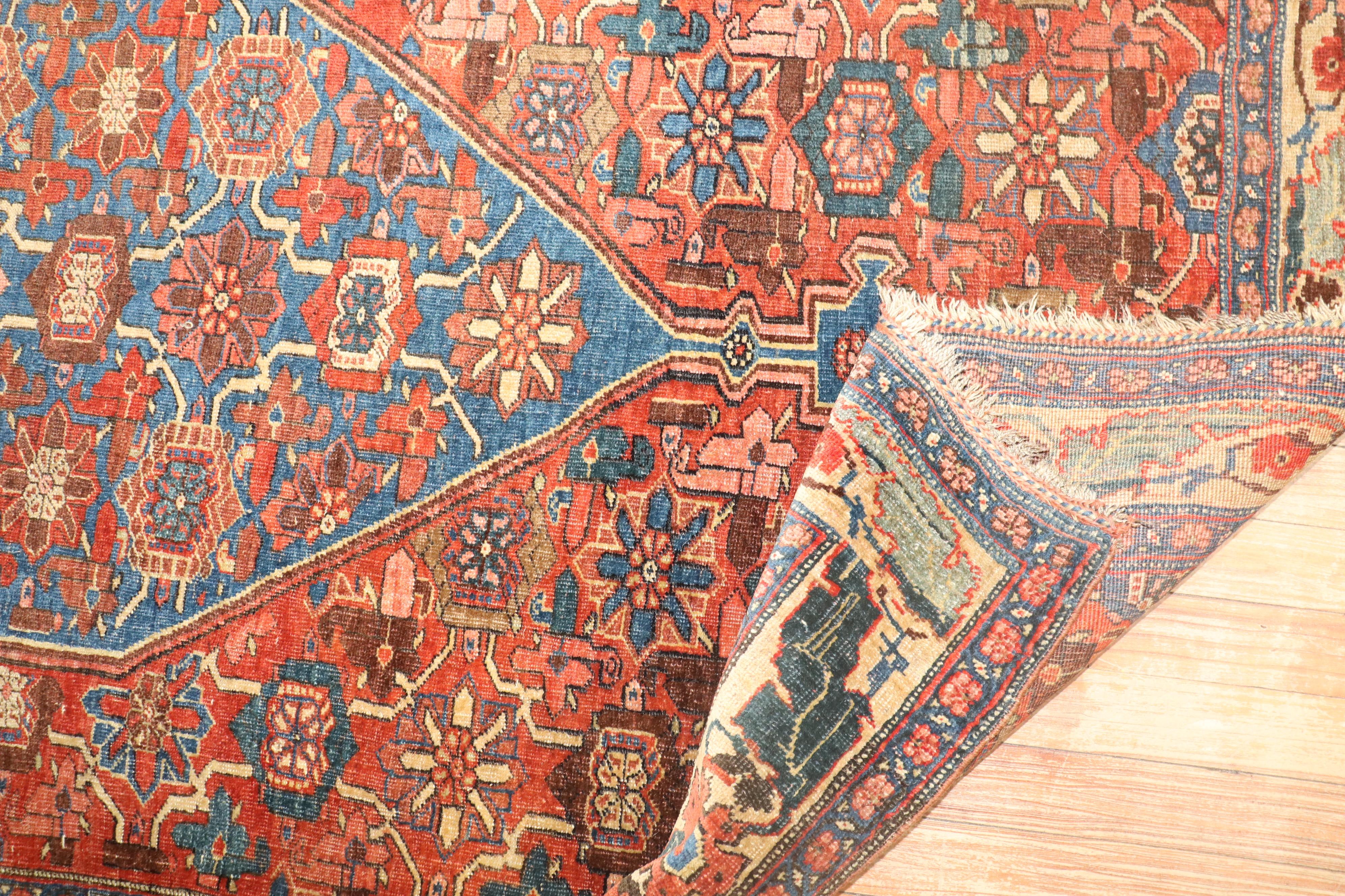 XX secolo Tappeto Zabihi Collection Rustic Antique Persian Bidjar in vendita