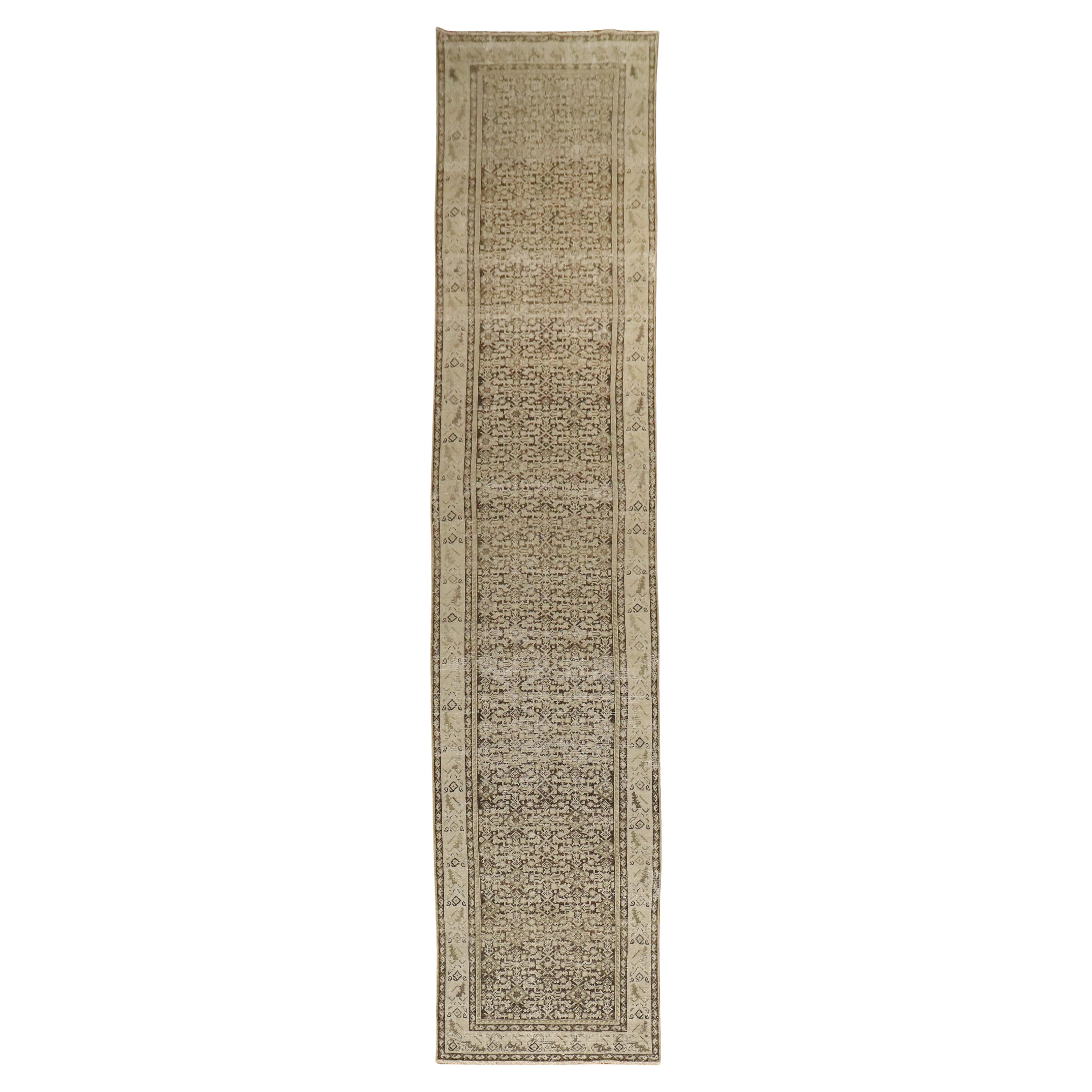 Runner antico Zabihi Collection'S Marrone rustico Malayer in vendita