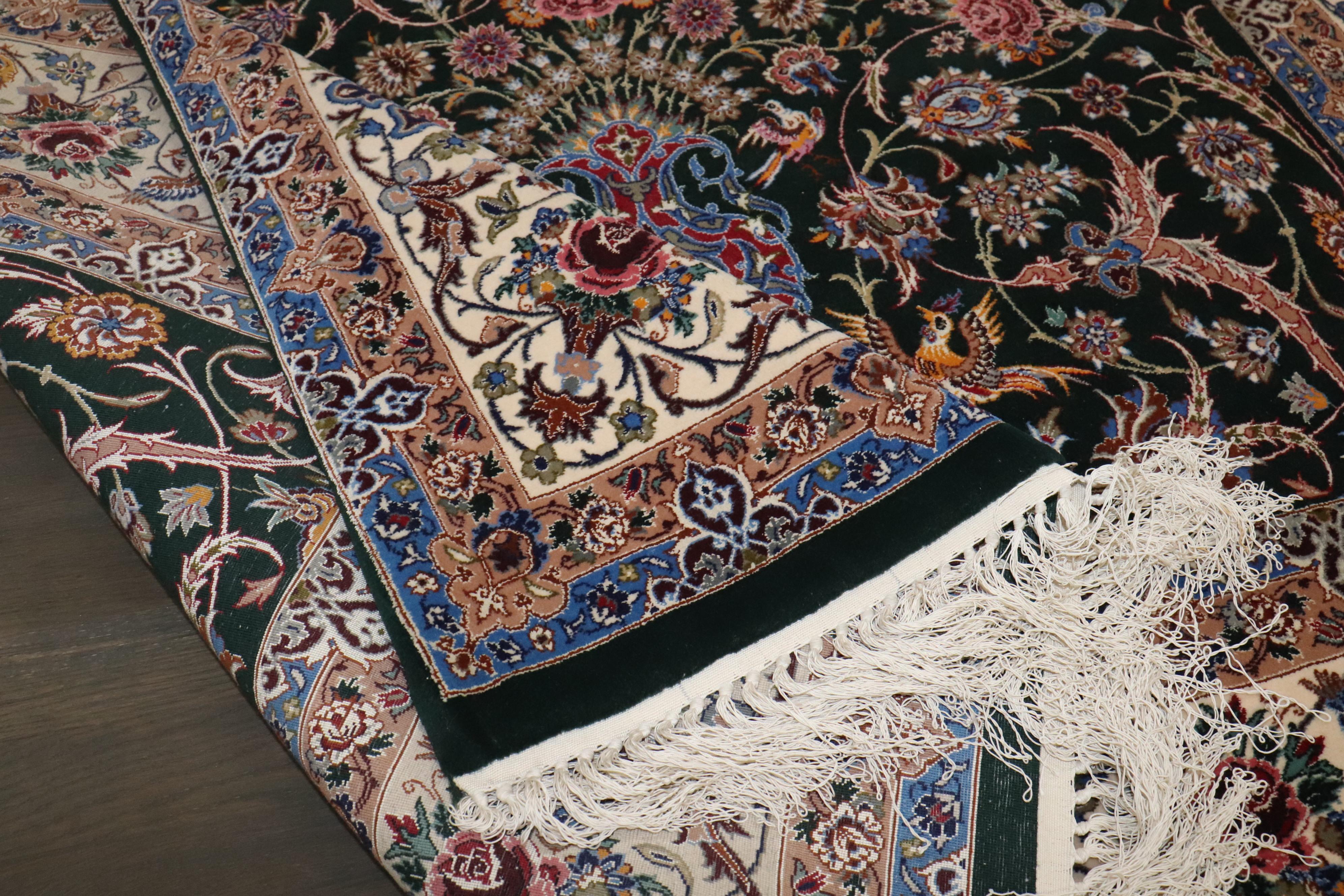 Zabihi Collection Silk Warp Green Persian Isfahan Prayer Rug (Islamisch) im Angebot