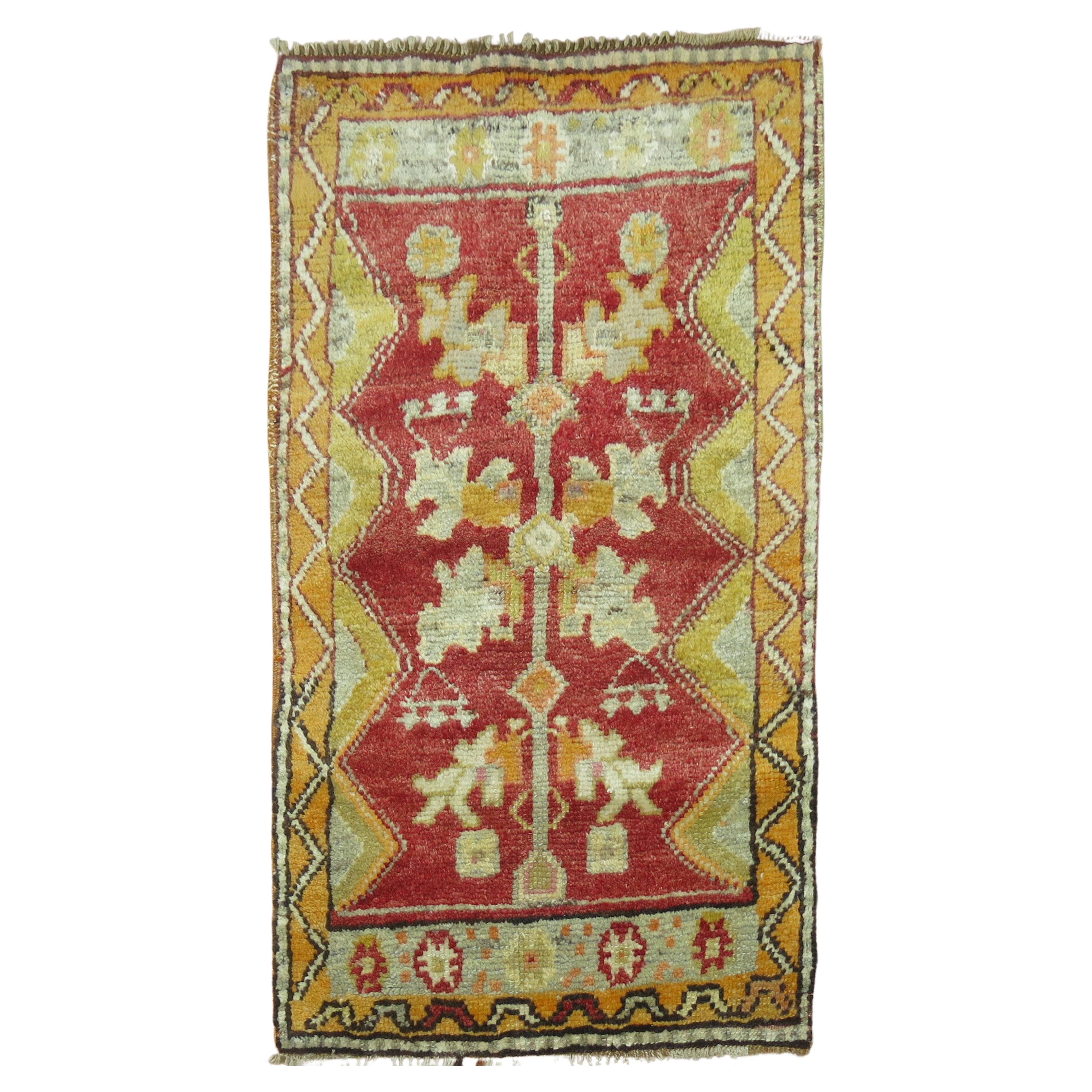 Petit tapis turc de la collection Zabihi en vente