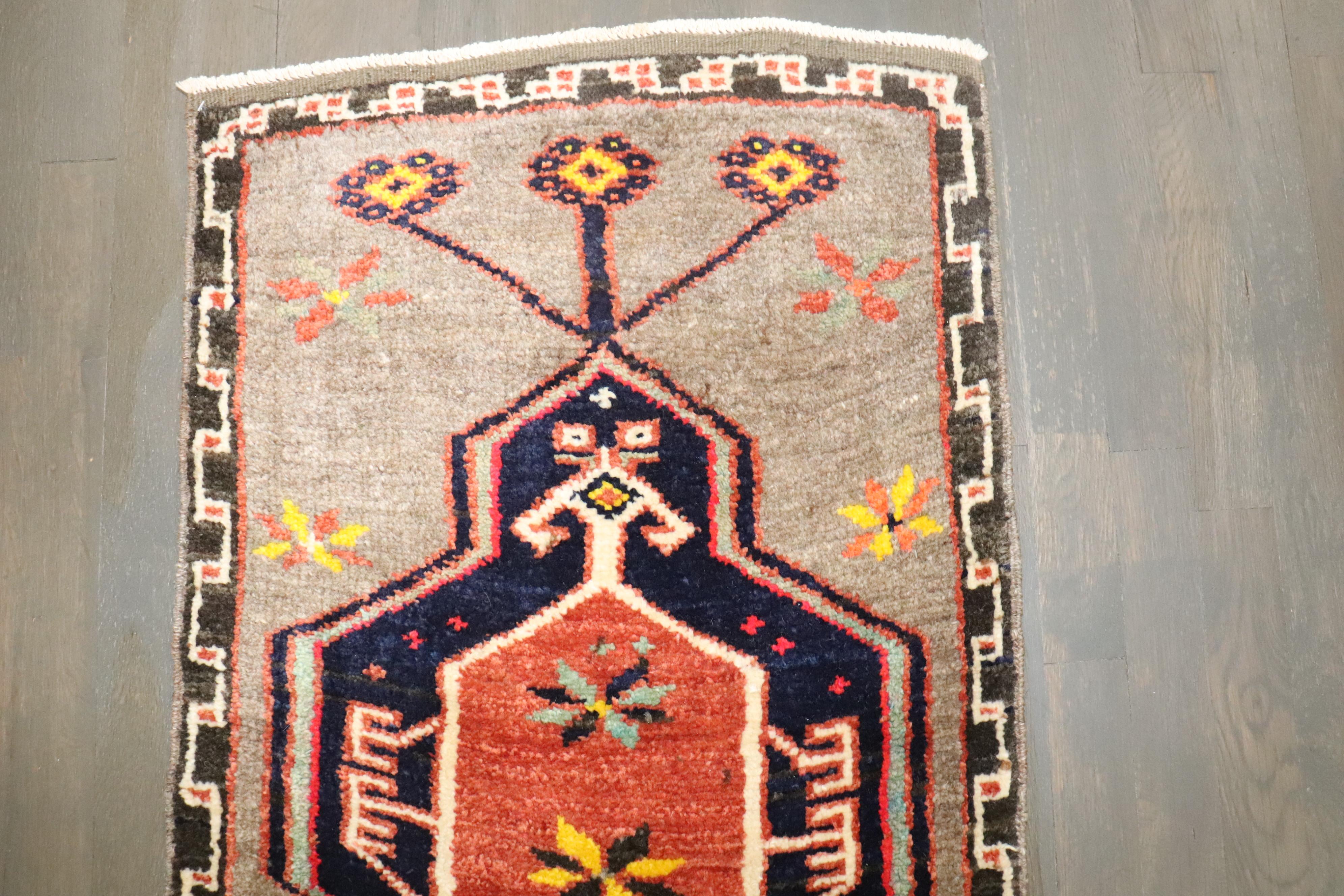 Noué à la main Petit tapis turc vintage collection Zabihi en vente