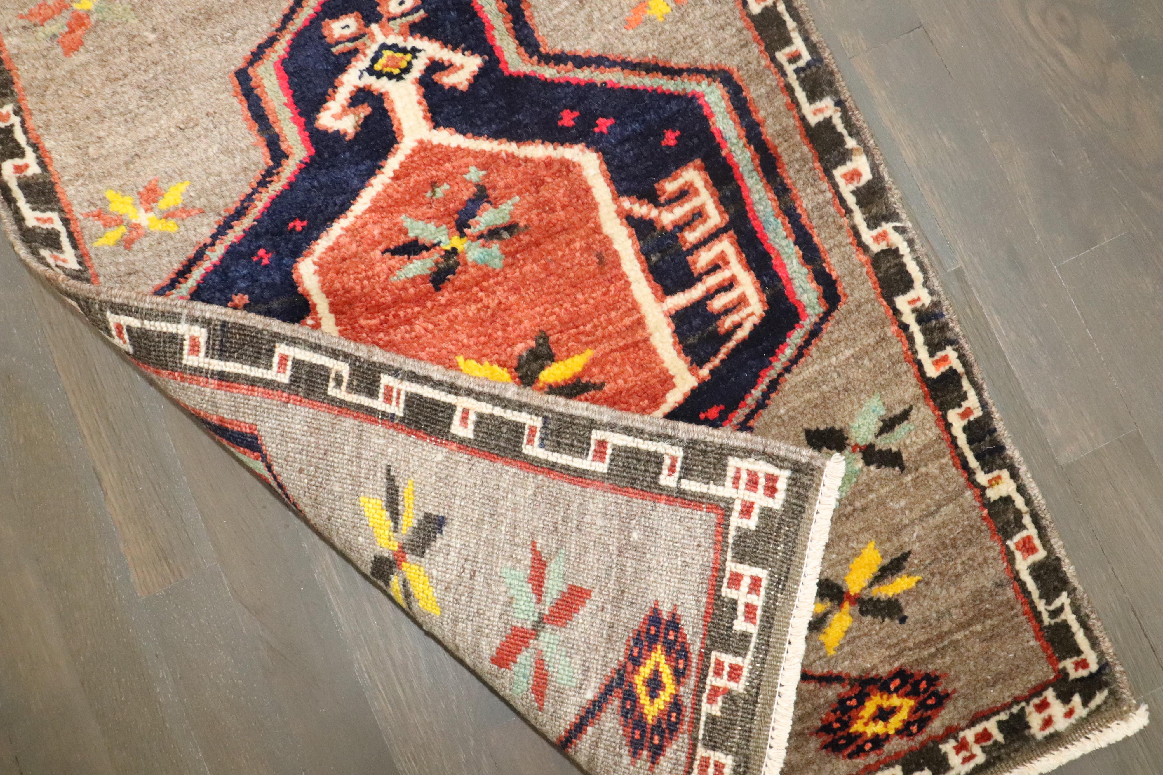 Petit tapis turc vintage collection Zabihi Bon état - En vente à New York, NY