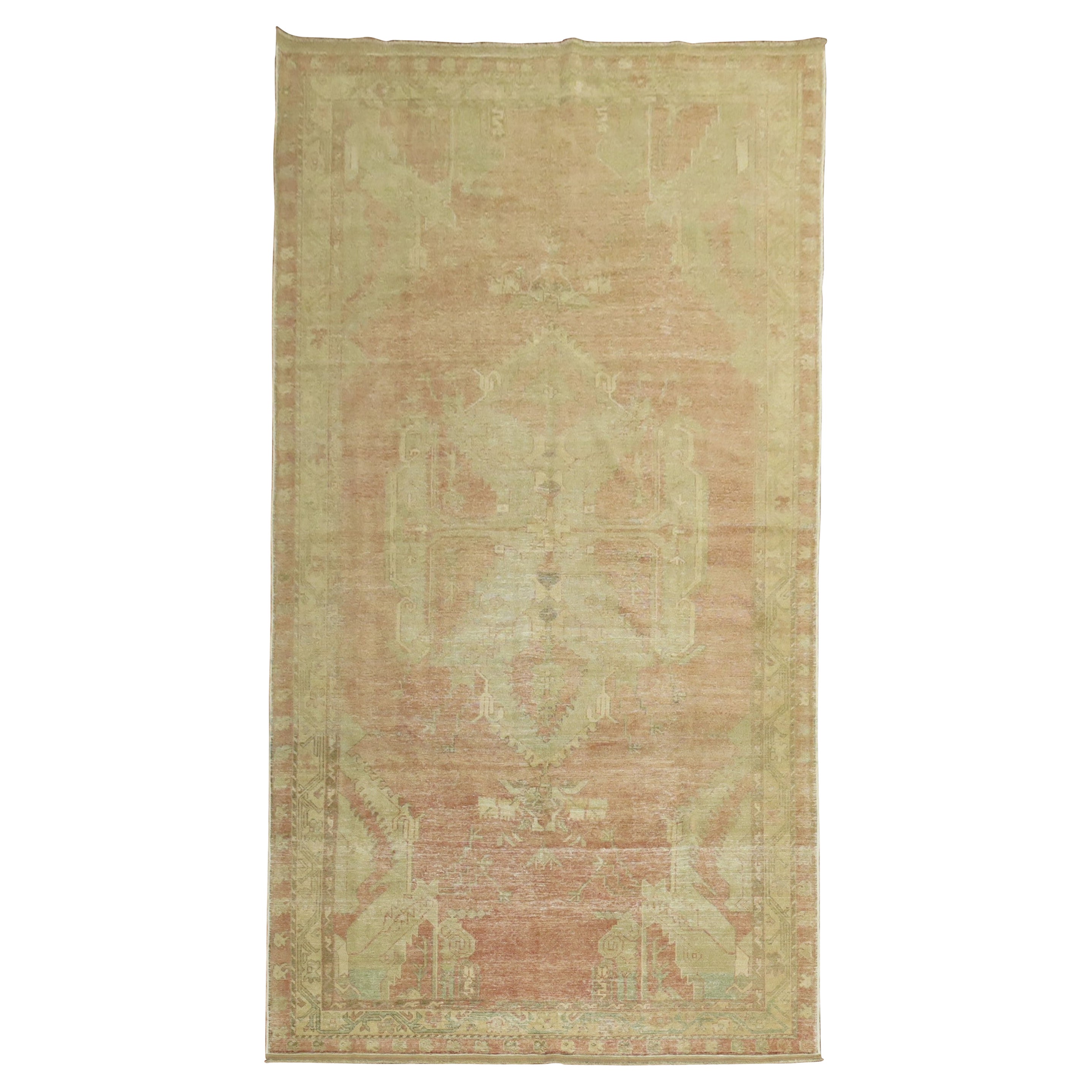Tappeto Zabihi Collection Soft Pink Vintage Oushak Gallery (a) Gallery