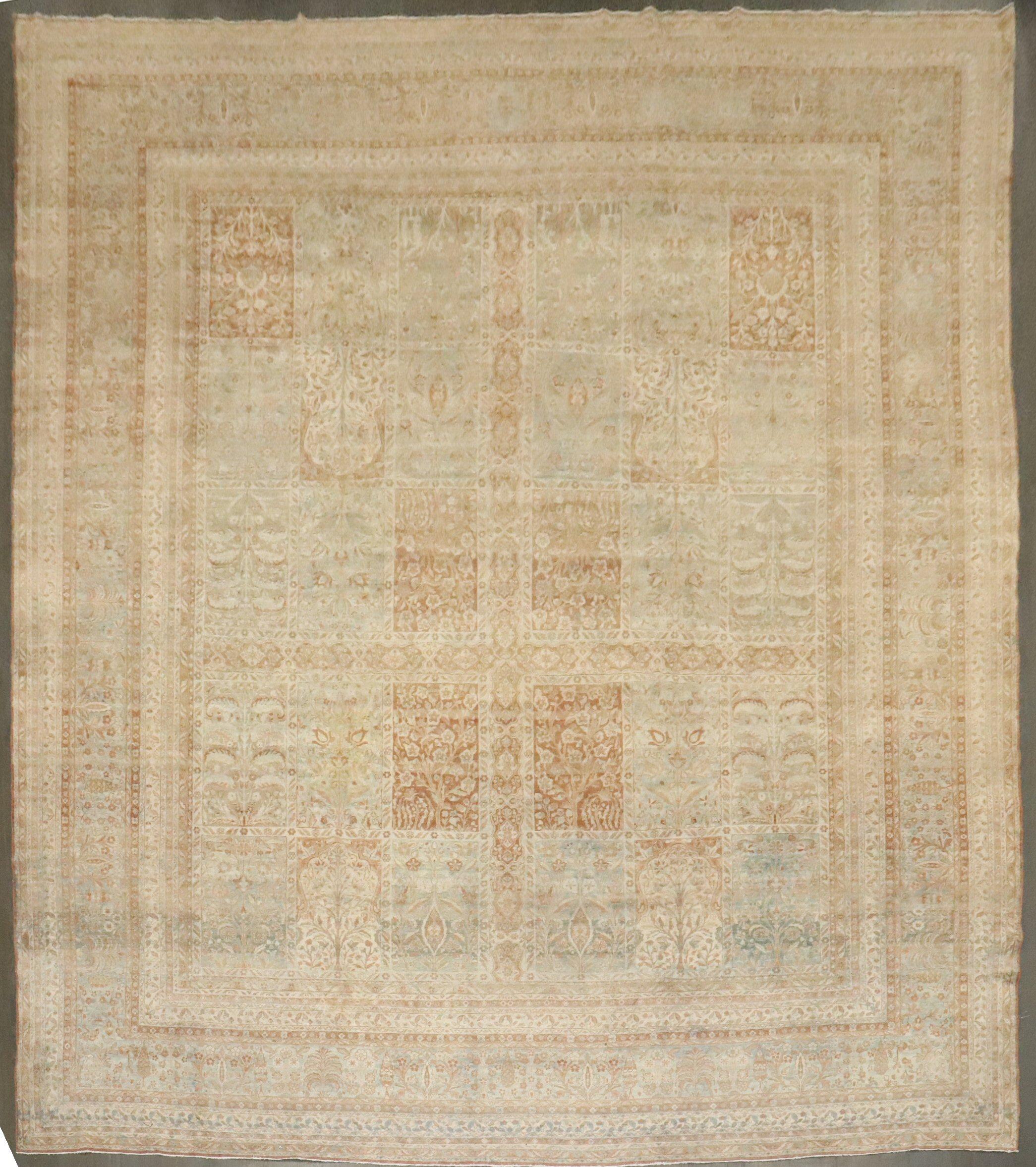 Zabihi Collection S/One Stunning Garden Design Antique Persian Kerman Carpet (tapis persan ancien de Kerman) en vente 1