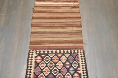 Zabihi Collection Tappeto tribale caucasico del XIX secolo in tessuto Kilim