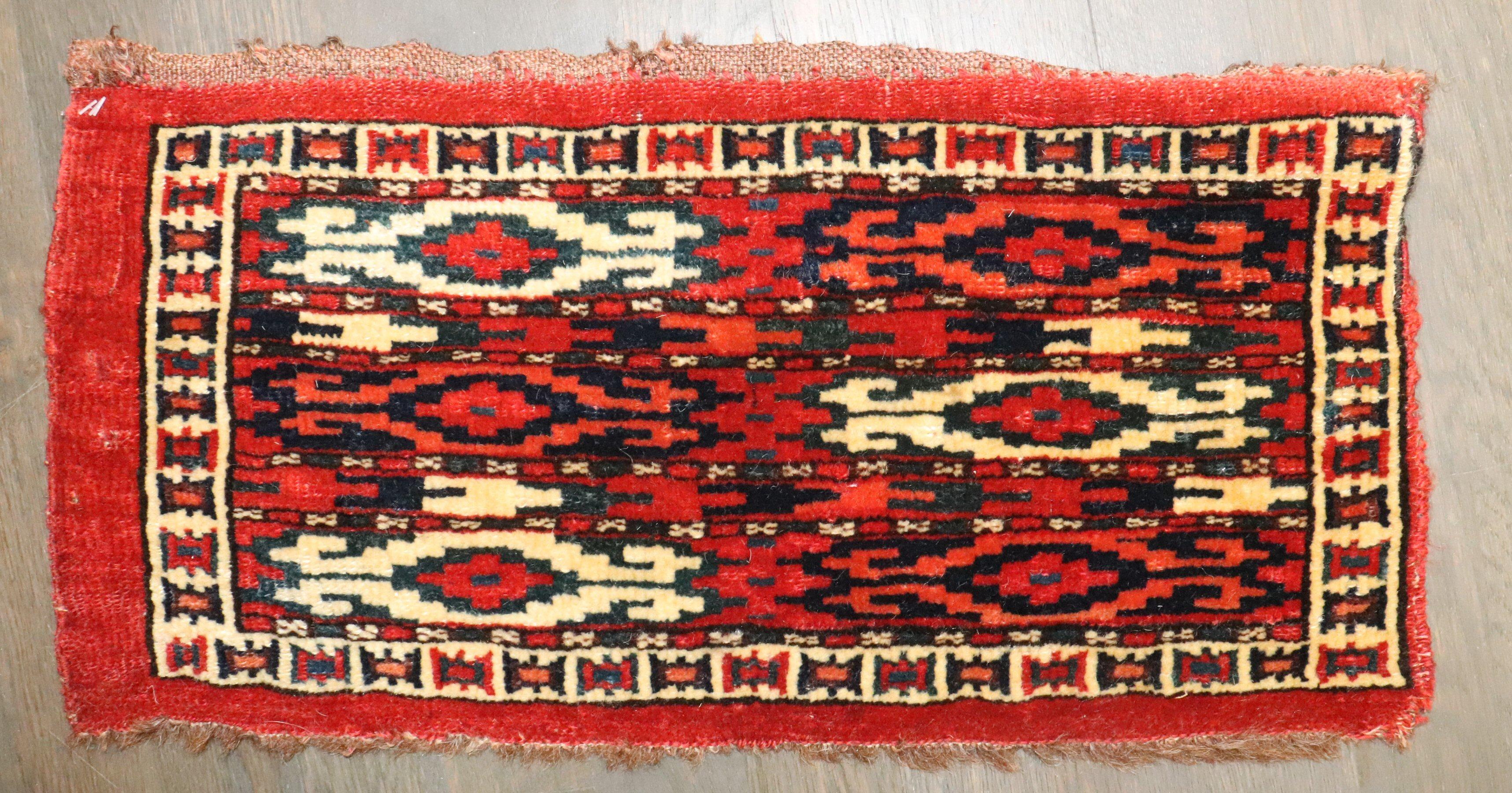 Zabihi Kollektion Stammeskunst Antiker Turkeman Tekke Teppich (Turkmenisch) im Angebot