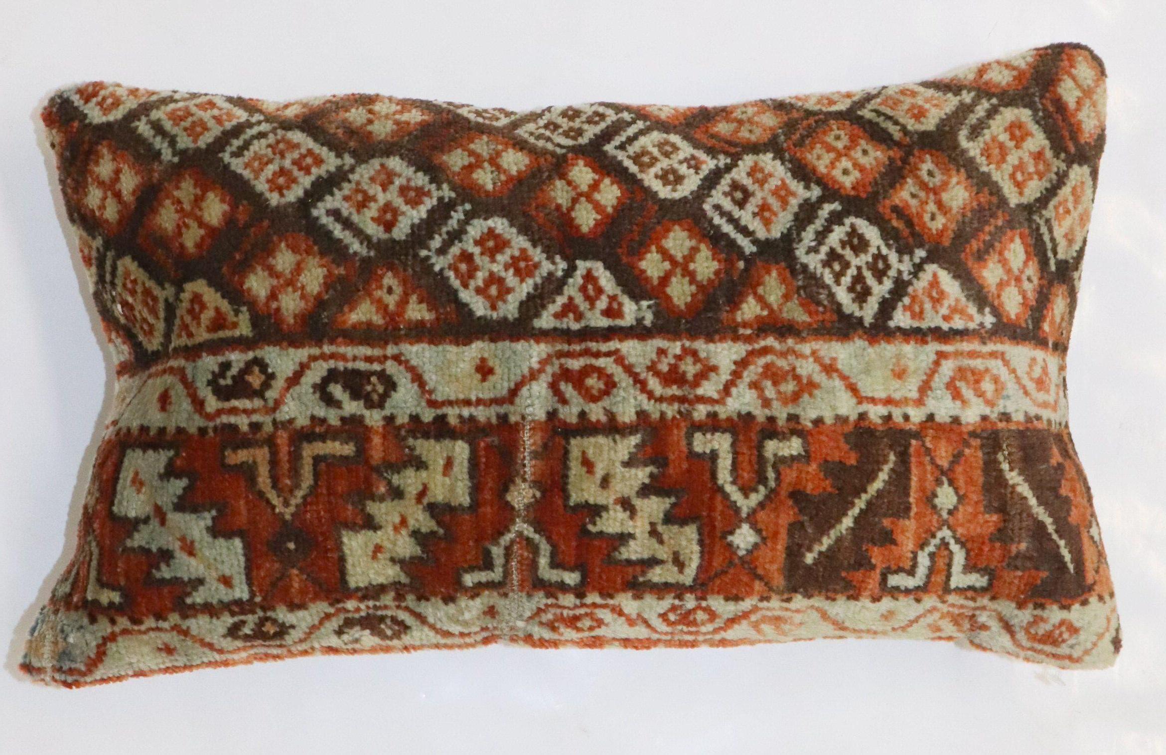Colección Zabihi Alfombra Persa Tribal Kurd Almohada Bolster siglo XX en venta