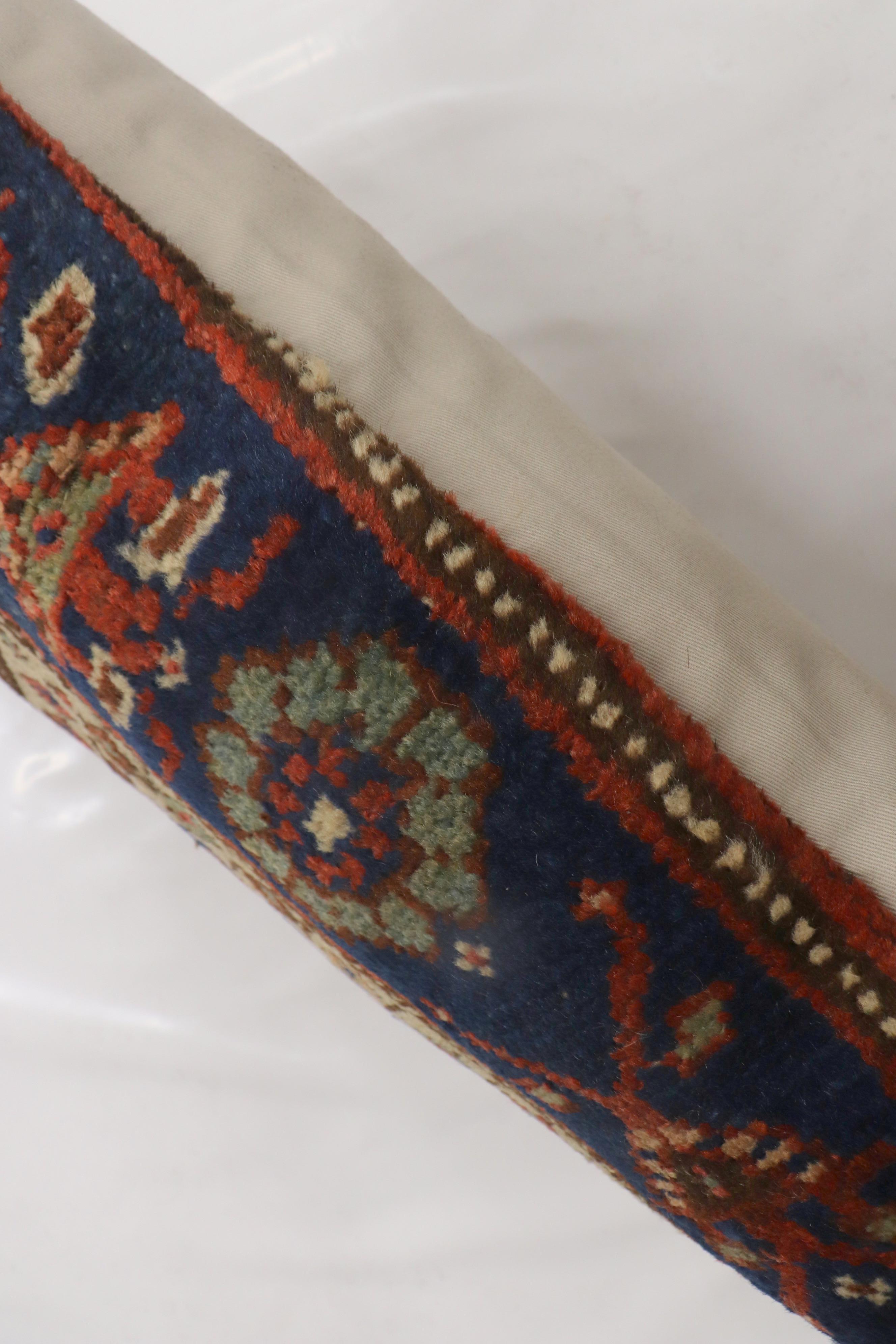 Tribal Coussin de tapis persan tribal de la collection Zabihi en vente