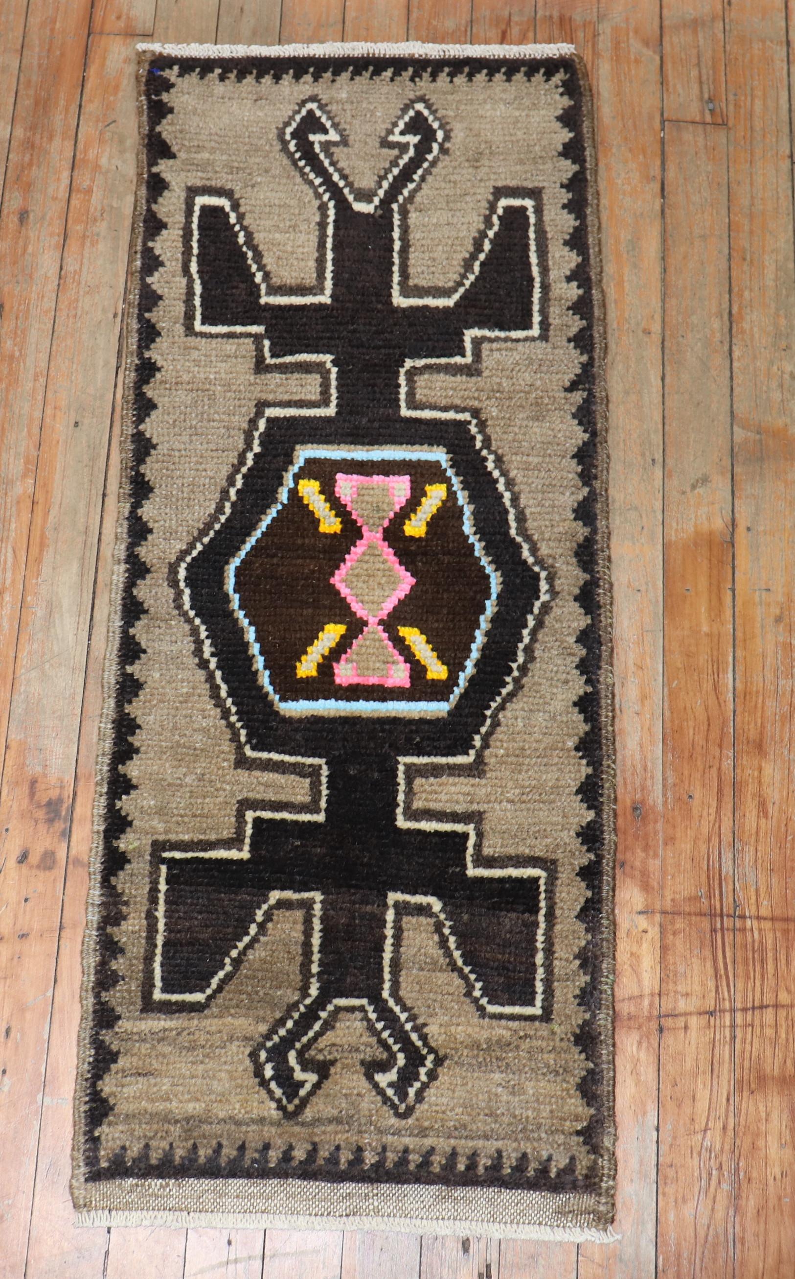Mid-20th century Tribal Turkish rug

Measures: 1'4'' x 3'4''.

 

