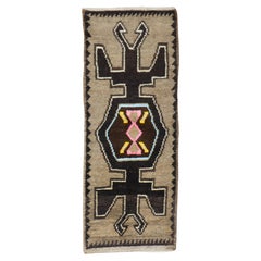 Tapis tribal turc anatolien étroit de la collection Zabihi, taille mini-mat