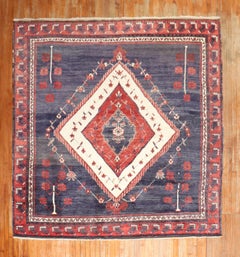 Zabihi Kollektion Stammeskunst Vintage Quadratischer Anatolischer Teppich
