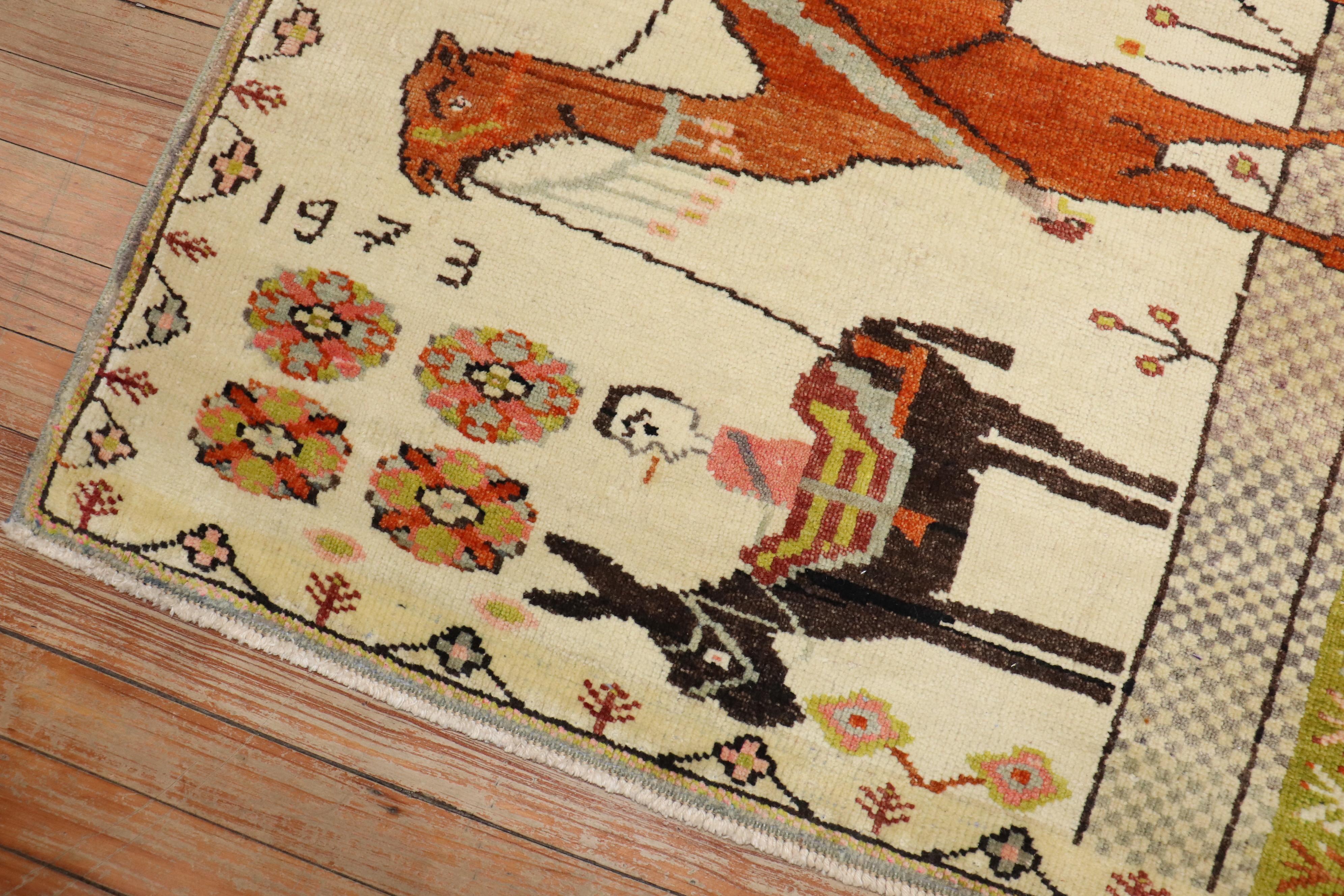 Zabihi Kollektion Türkischer Anatolischer Tier Caravan Kamel Kleiner quadratischer Teppich (20. Jahrhundert) im Angebot