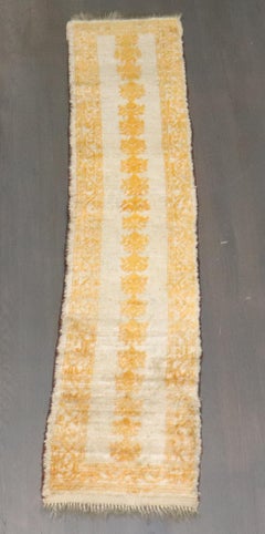 Tapis de couloir Oushak en angora turc de la collection Zabihi