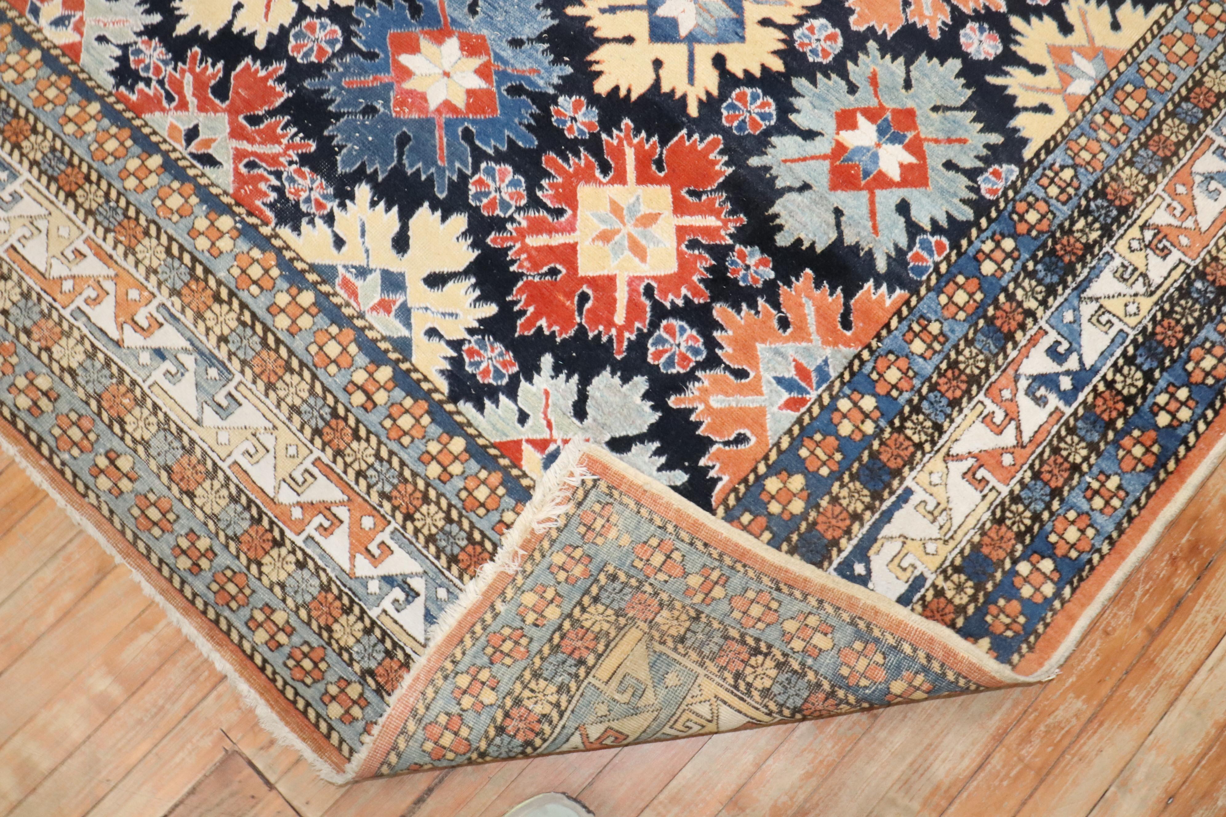 Tapis turc Azari d'inspiration vintage du Caucase flocon de neige de la collection Zabihi en vente 2