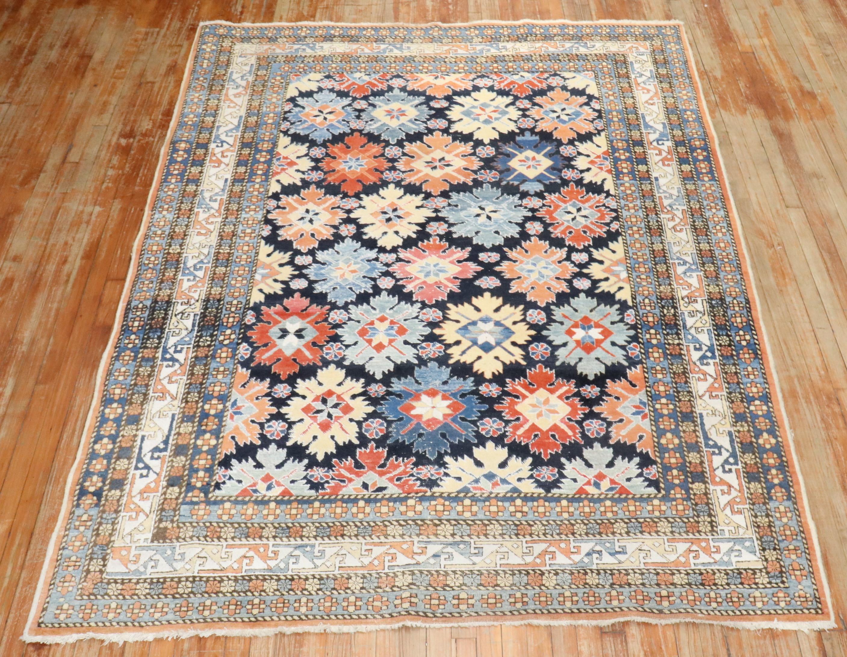 Tapis turc Azari d'inspiration vintage du Caucase flocon de neige de la collection Zabihi Bon état - En vente à New York, NY